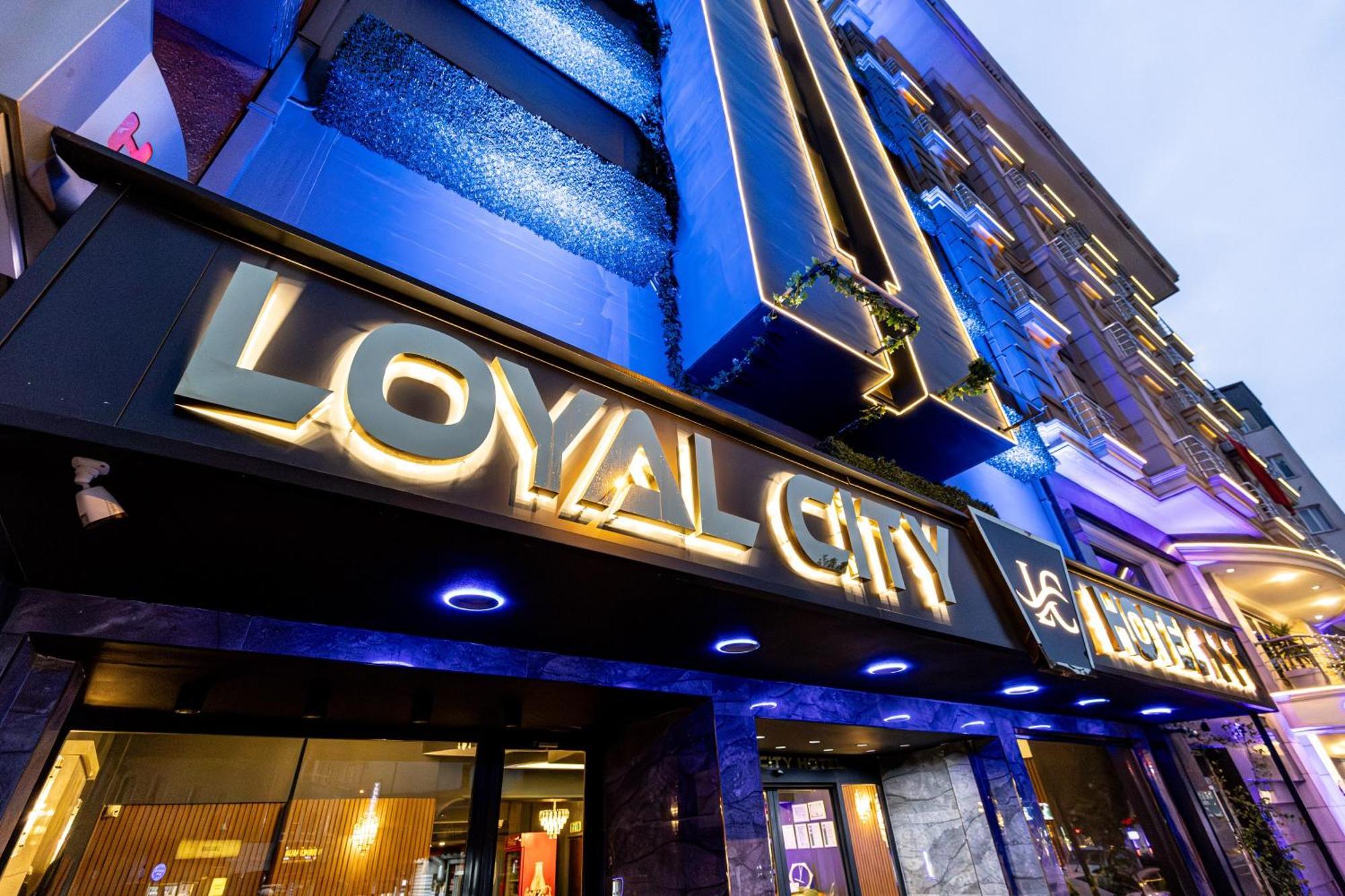 Loyal Hotel