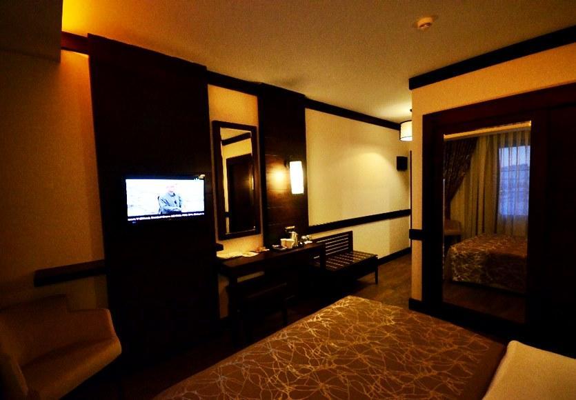 White Park 3*