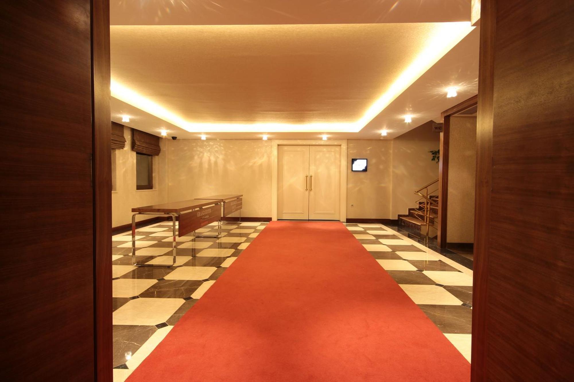 Grand Hotel 5*