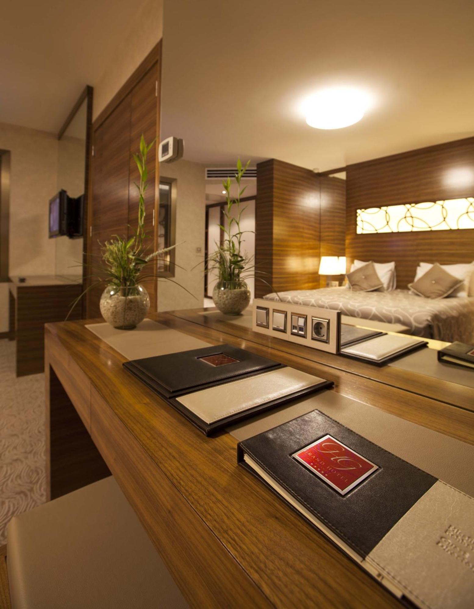 Hotel Grand