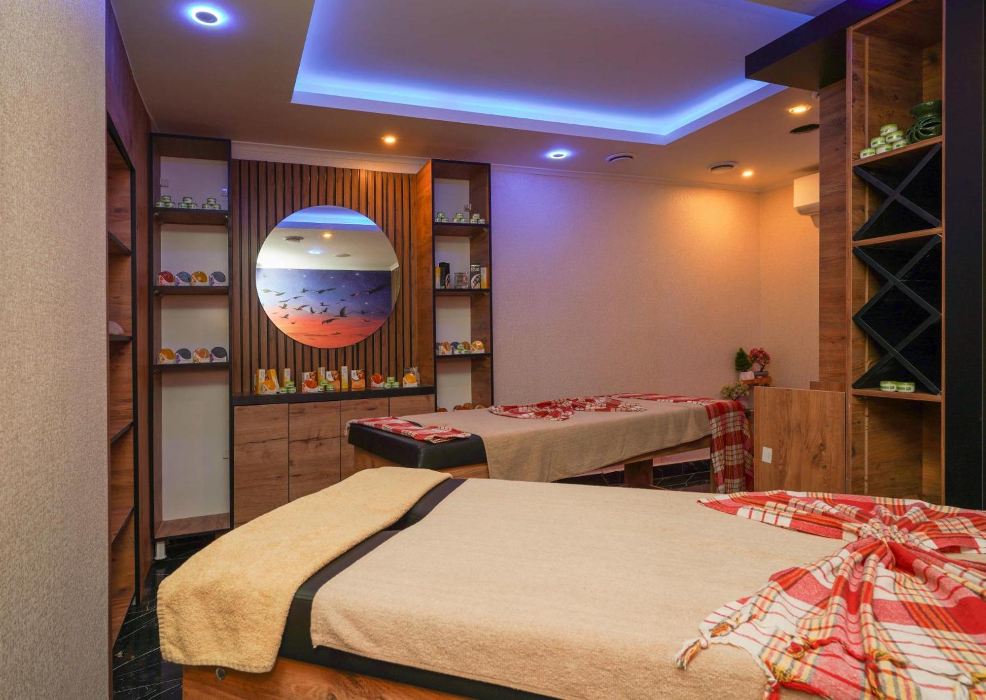Kleopatra Arsi Hotel