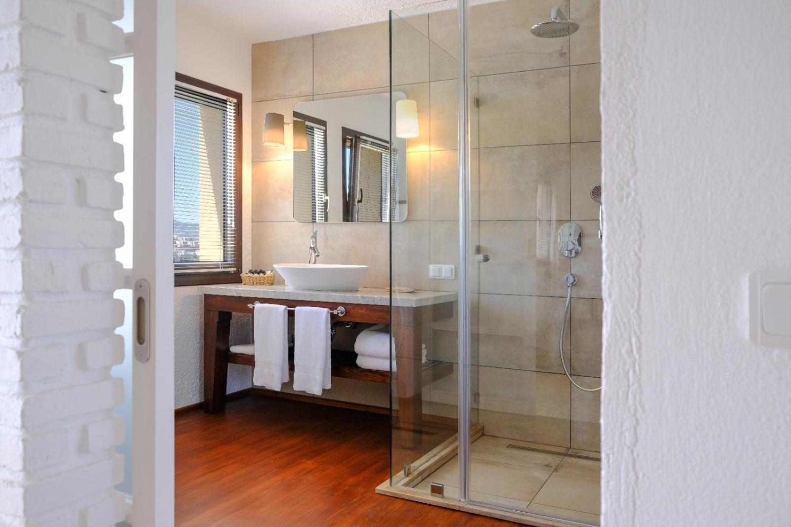 Hotel 4reasons + Bistro | 12+ Yalikavak