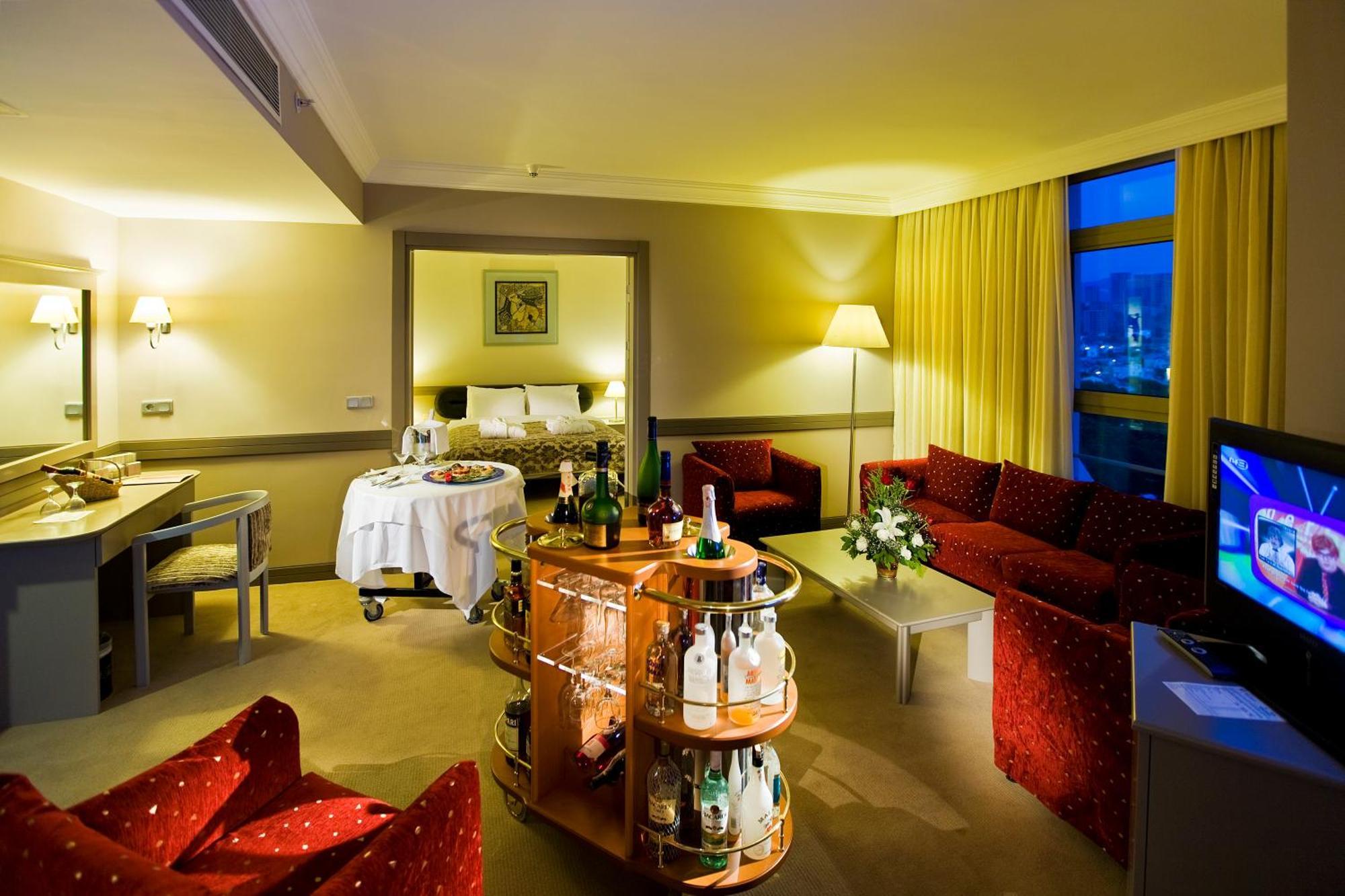 Hotel Fantasia Deluxe