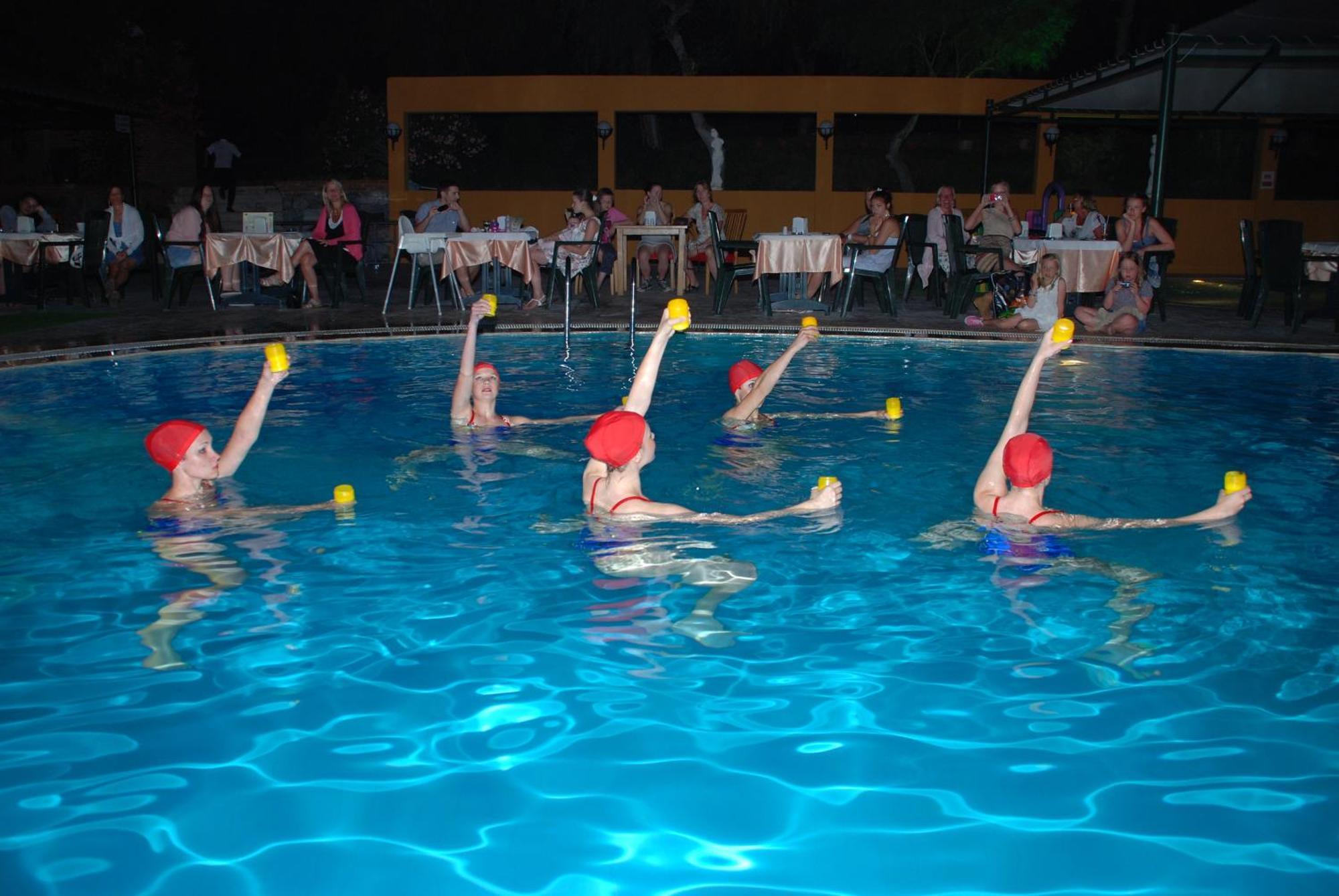 Aparthotel Tuntas Family 4*