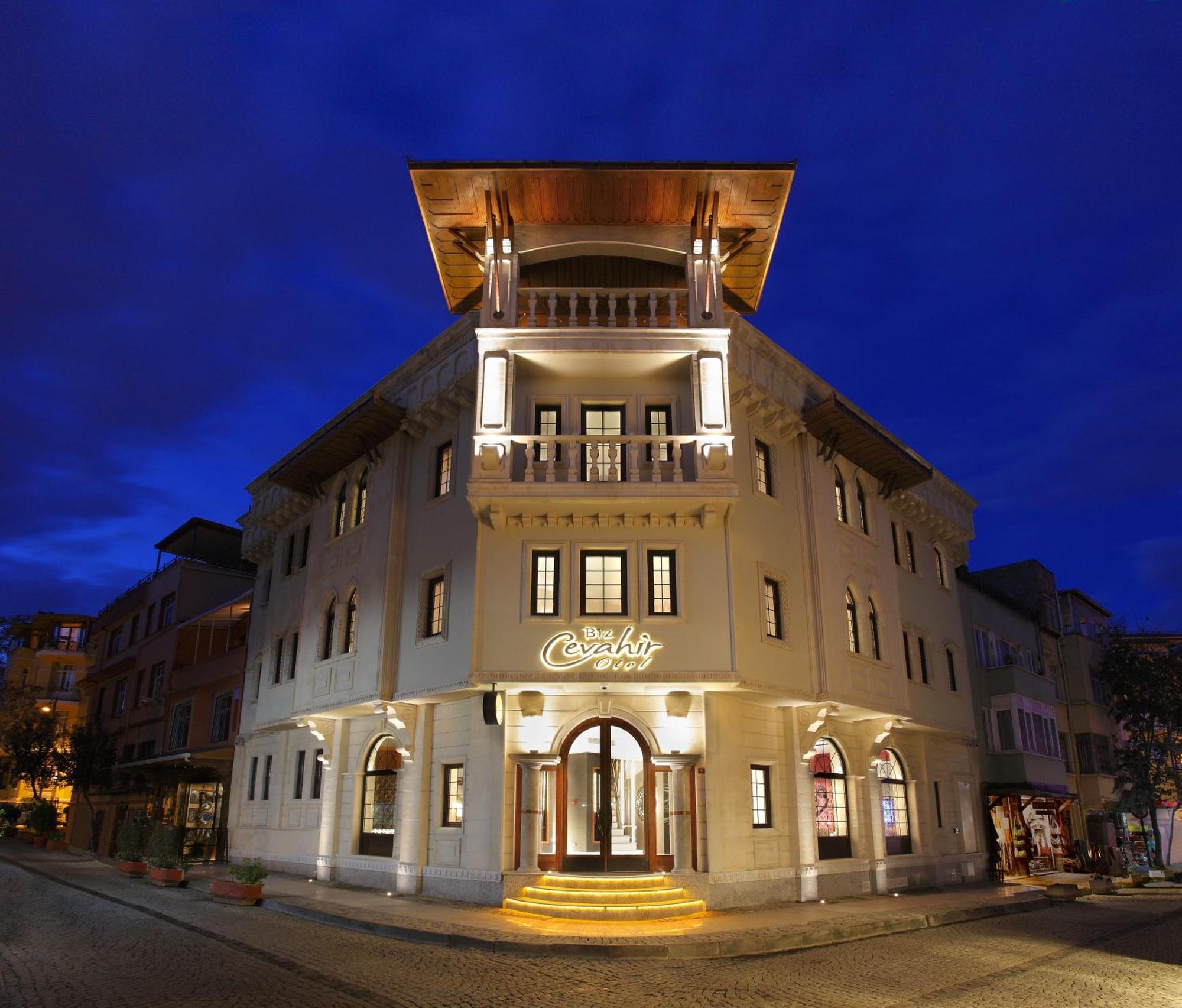Hotel Biz Cevahir Sultanahmet 4*