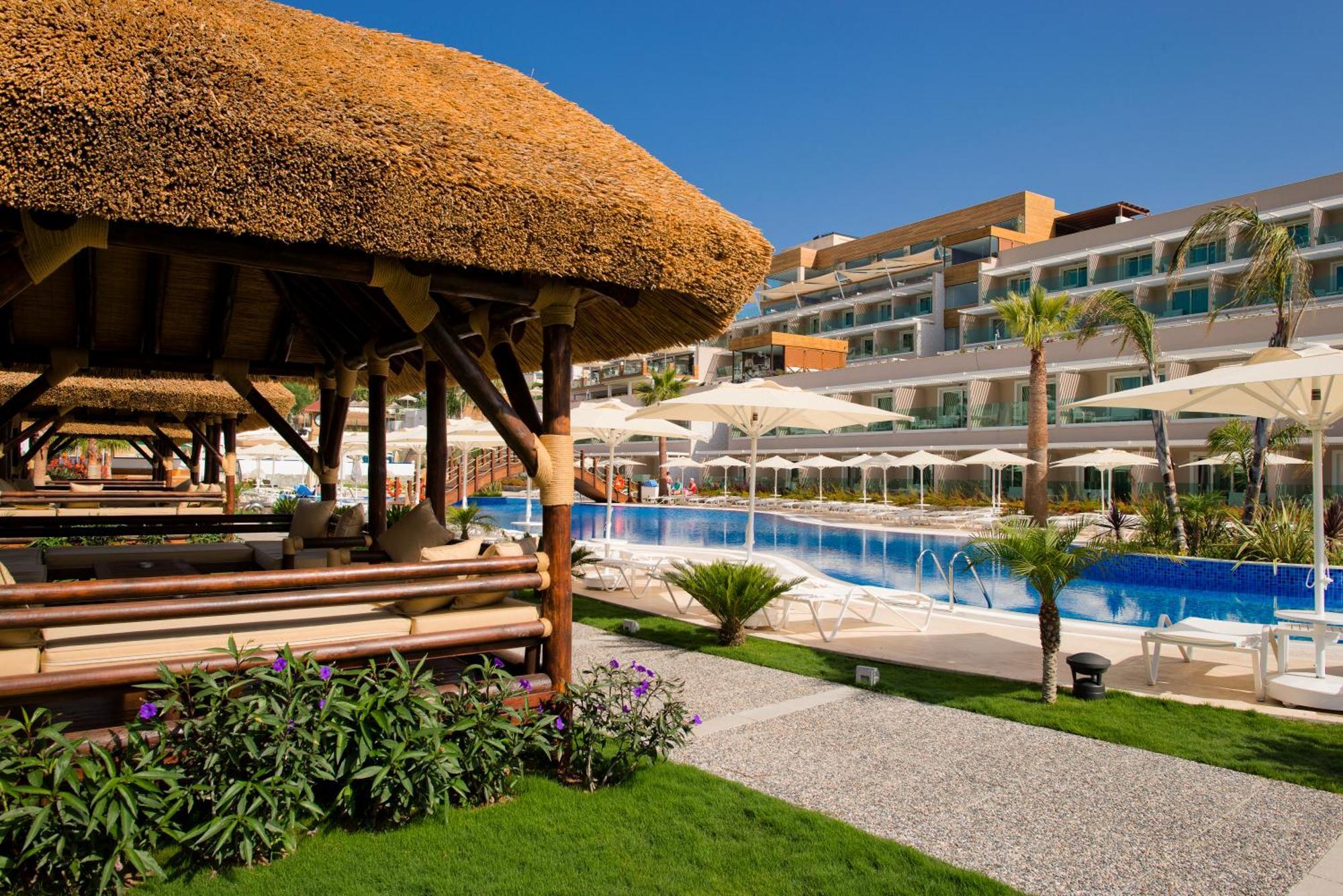 Resort Bellazure 4*