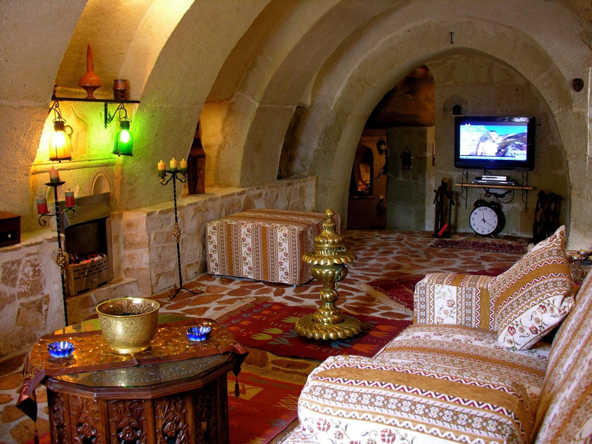 Guest house Adanos 3*