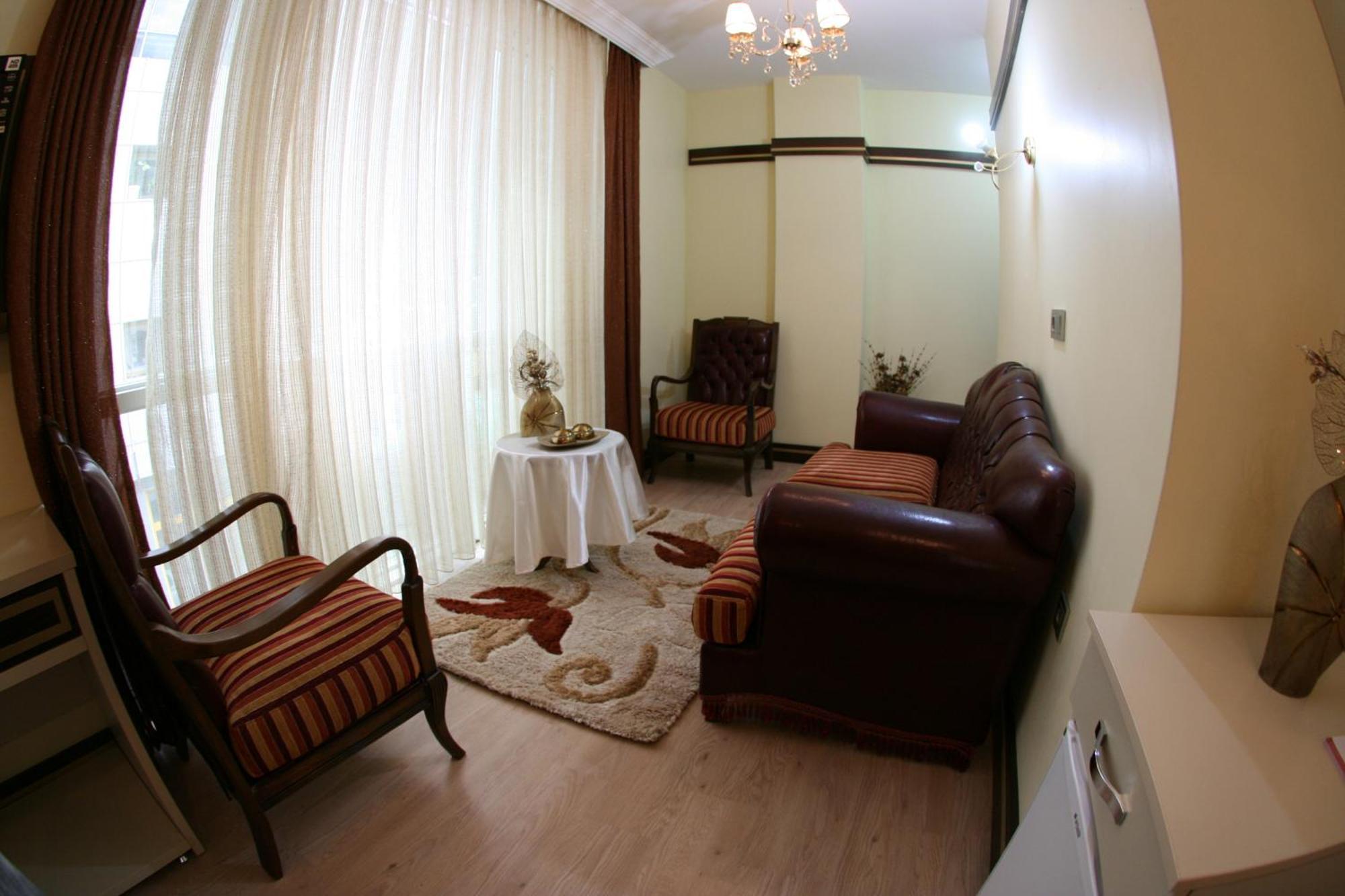 Hotel Gloria Tibi 3*