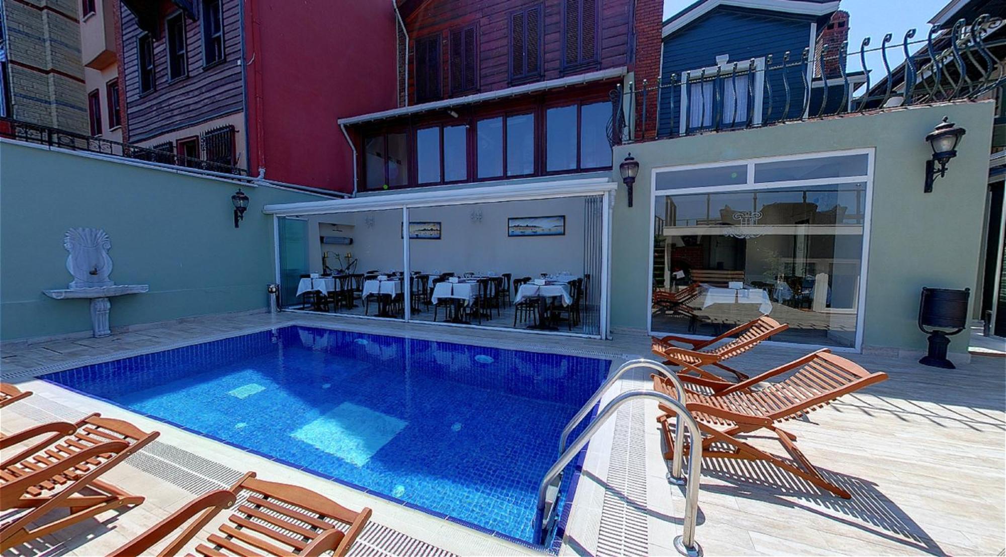 Hotel Hhk 4*