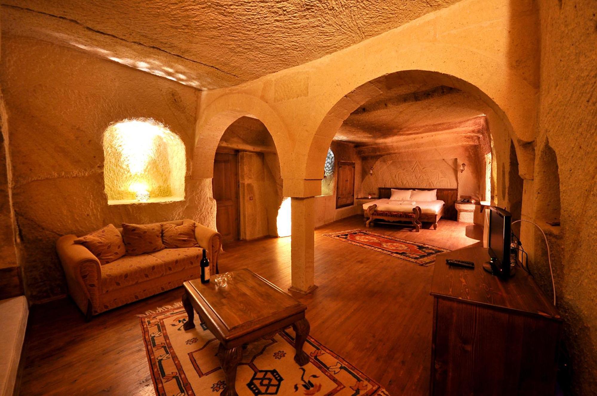 Has Cave