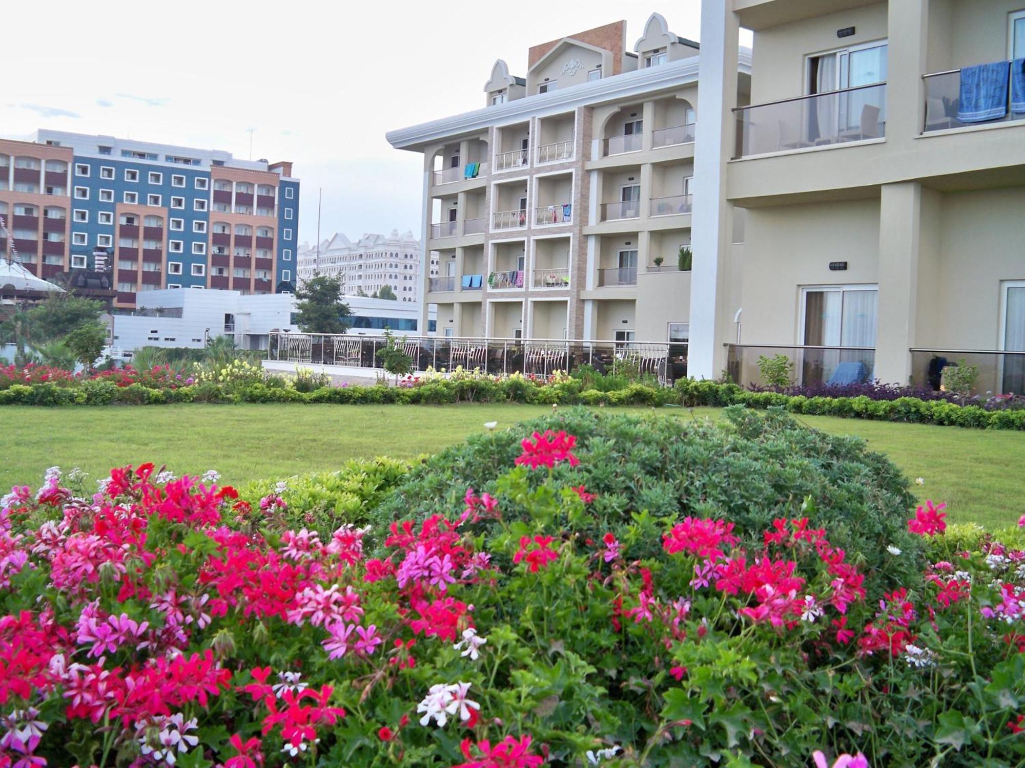Resort Adalya & Adults Only 5*