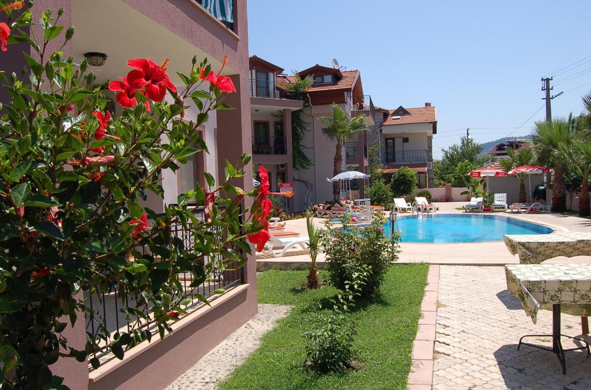 Aparthotel Minta 4*