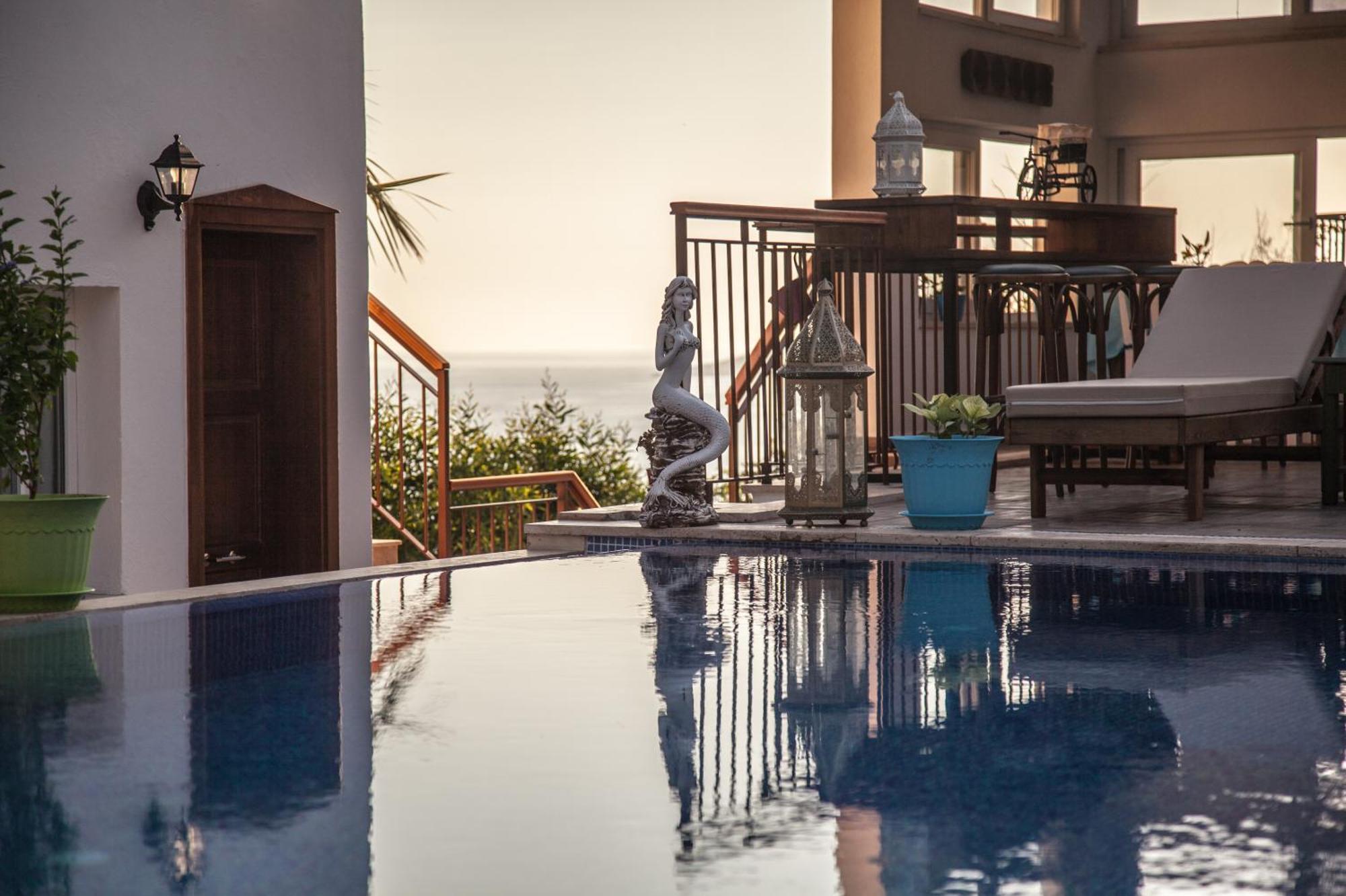 Hotel Sunset 2*