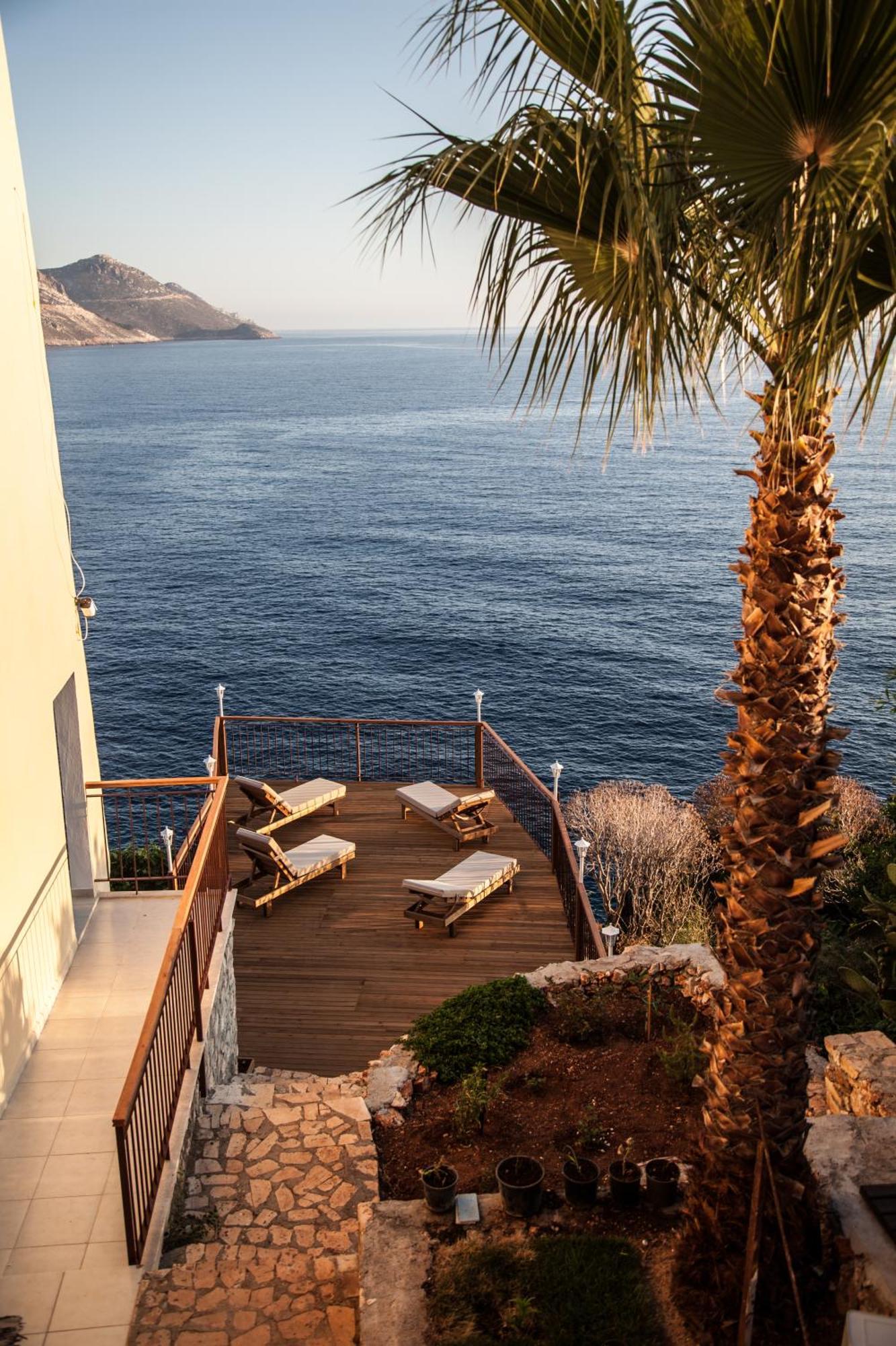 Hotel Sunset 2*