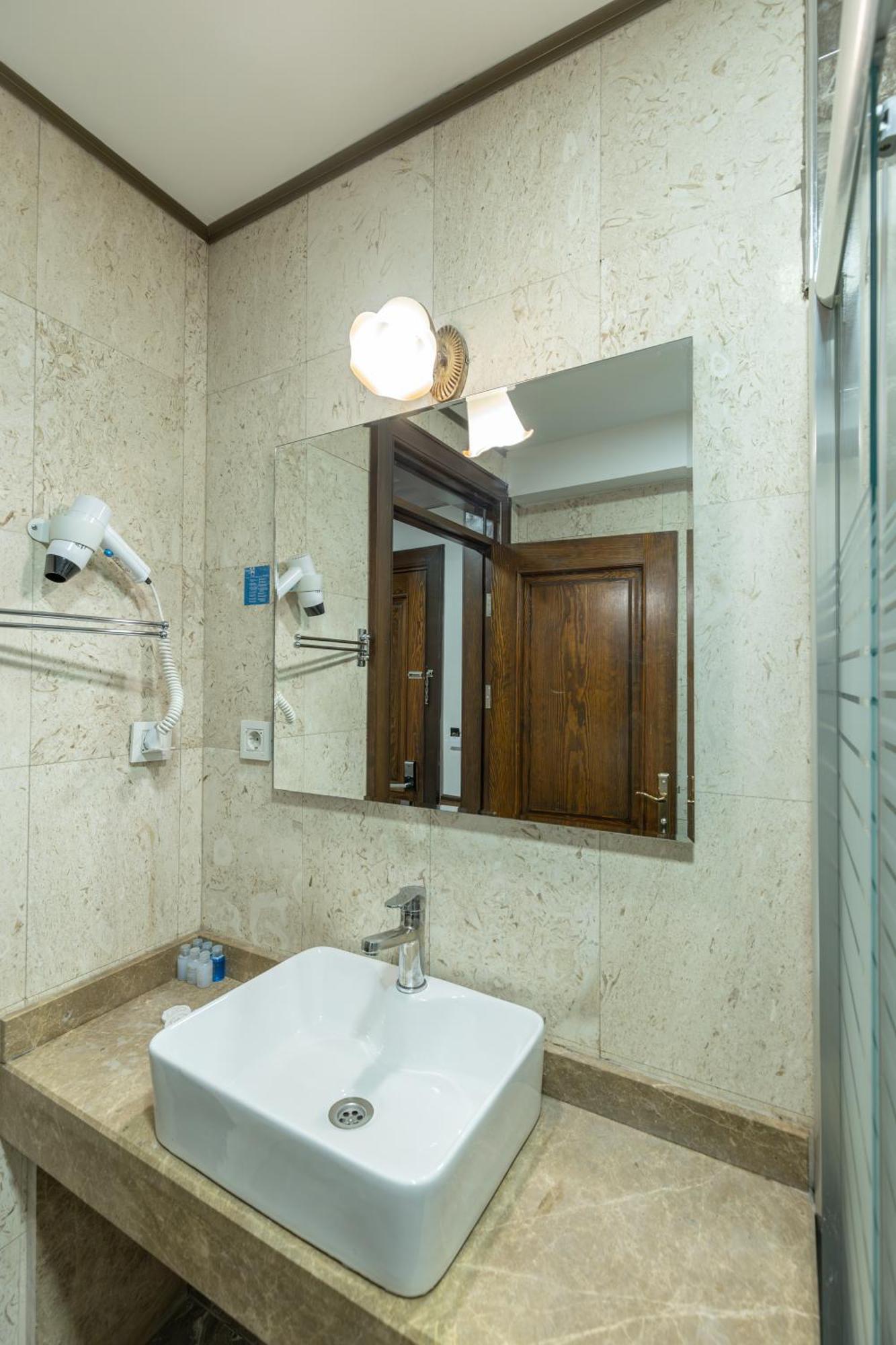 Hotel Grand Family 3*