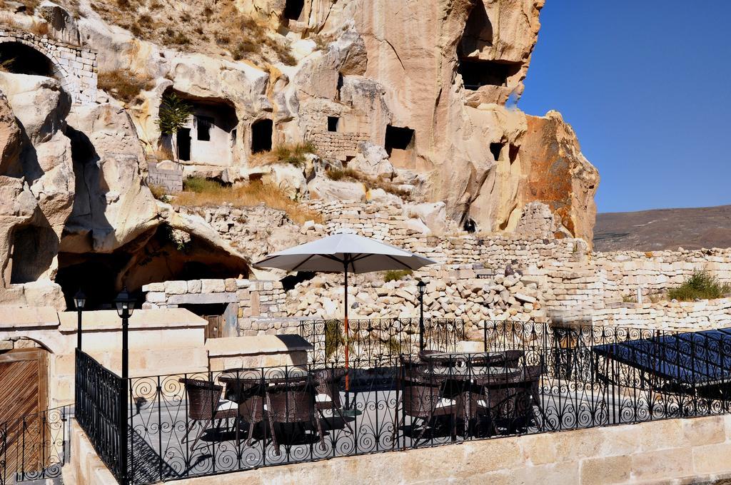Has Cave Hotel 2*