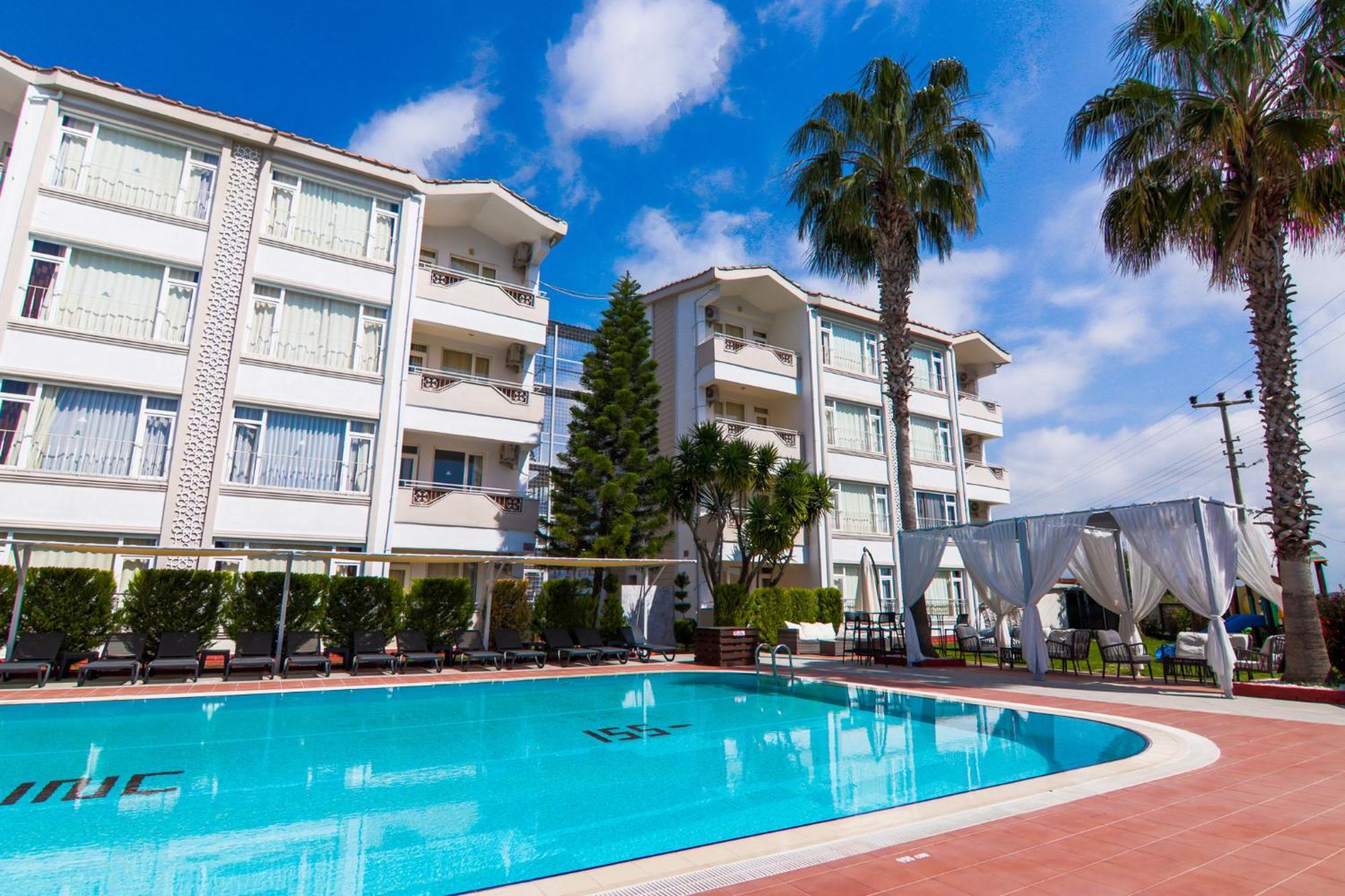 Hotel New Garden *