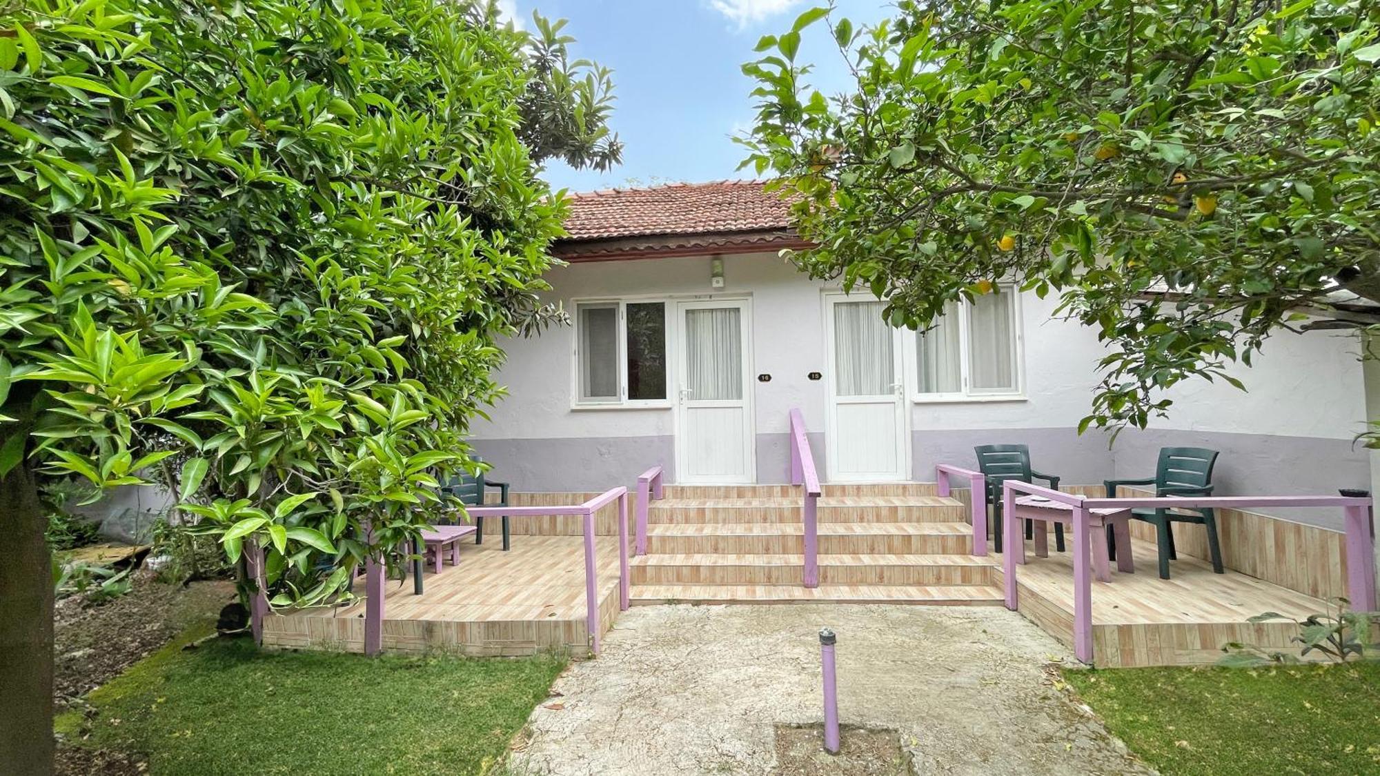Homestay Garden Cirali *