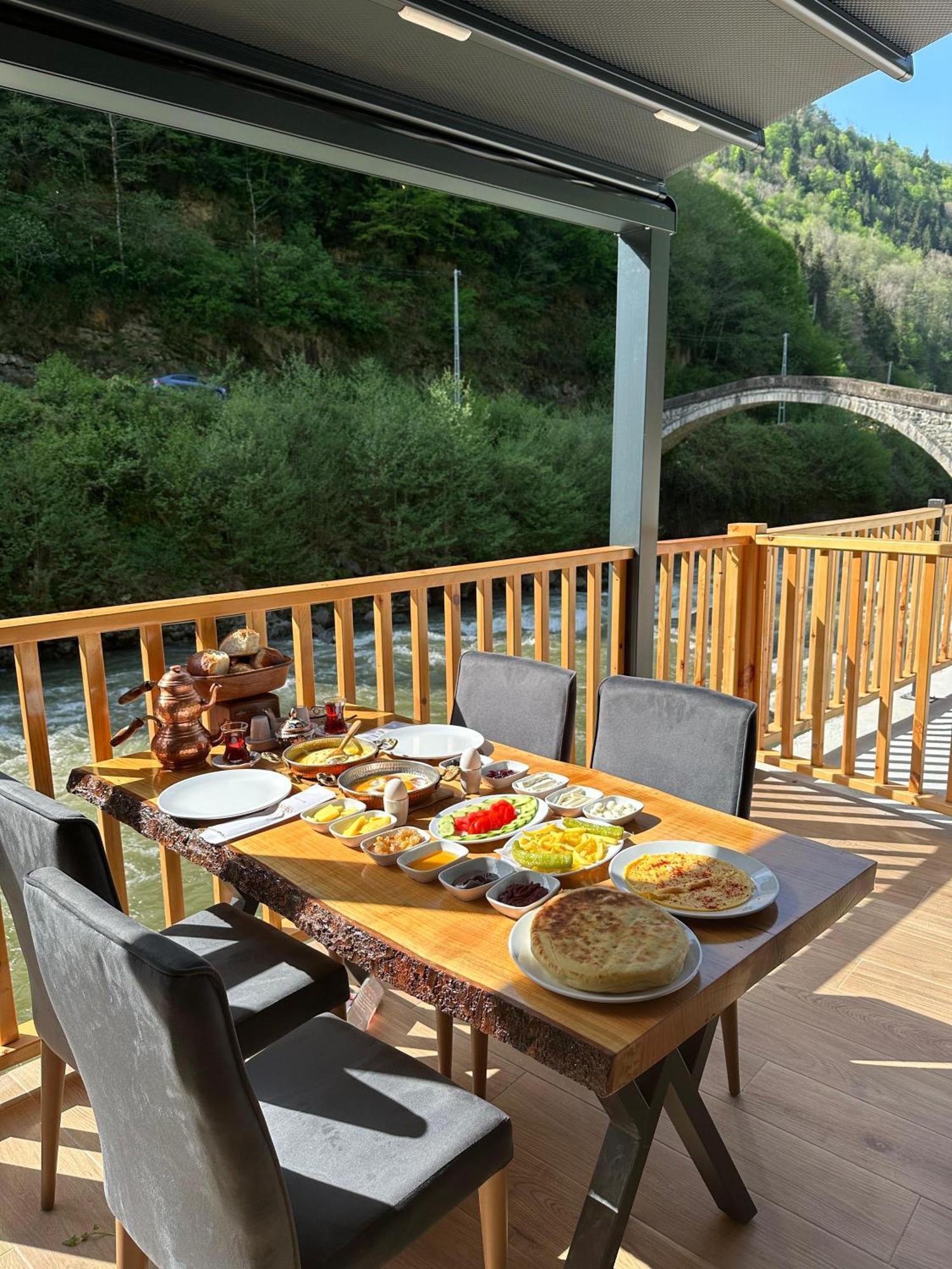 Resort Oezden Camlihemsin
