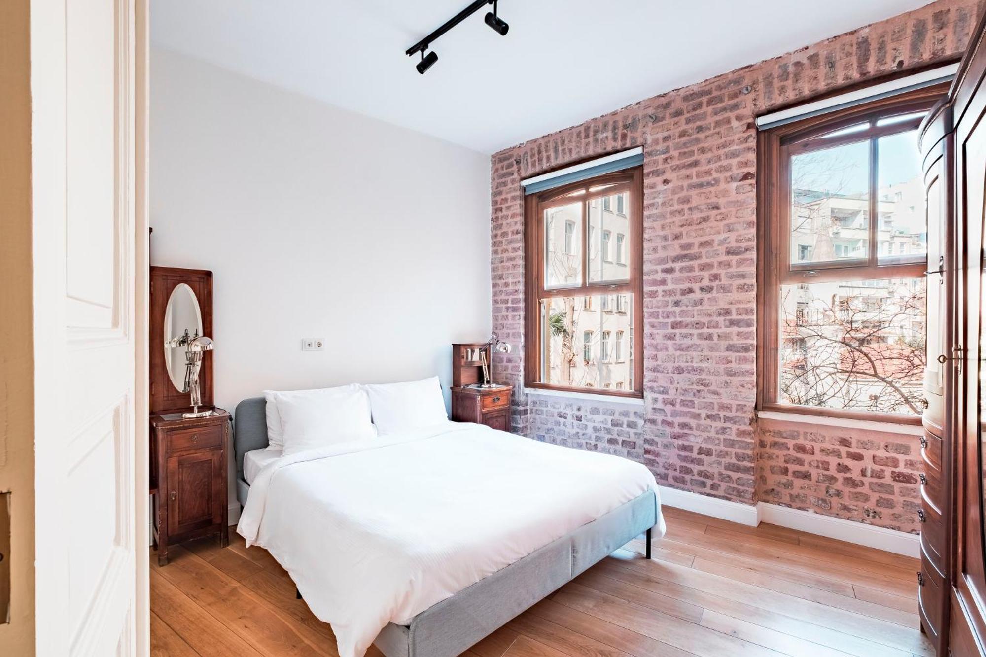 Apartment Homie - Historical Nearby Galata Tower *