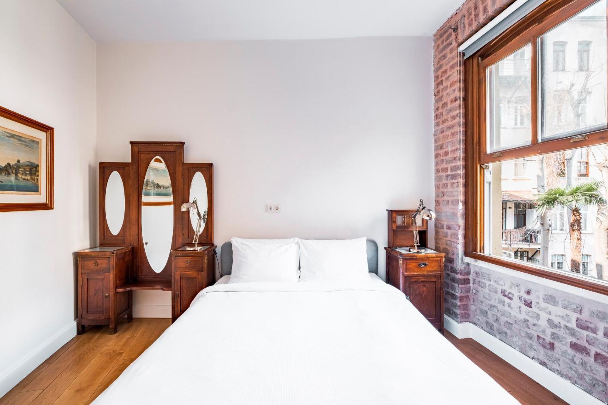 Apartment Homie - Historical Nearby Galata Tower *