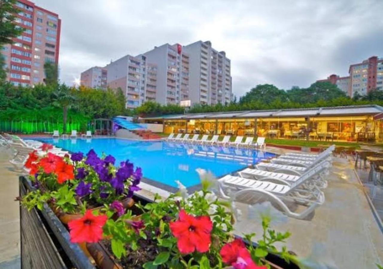 Hotel Gardan *