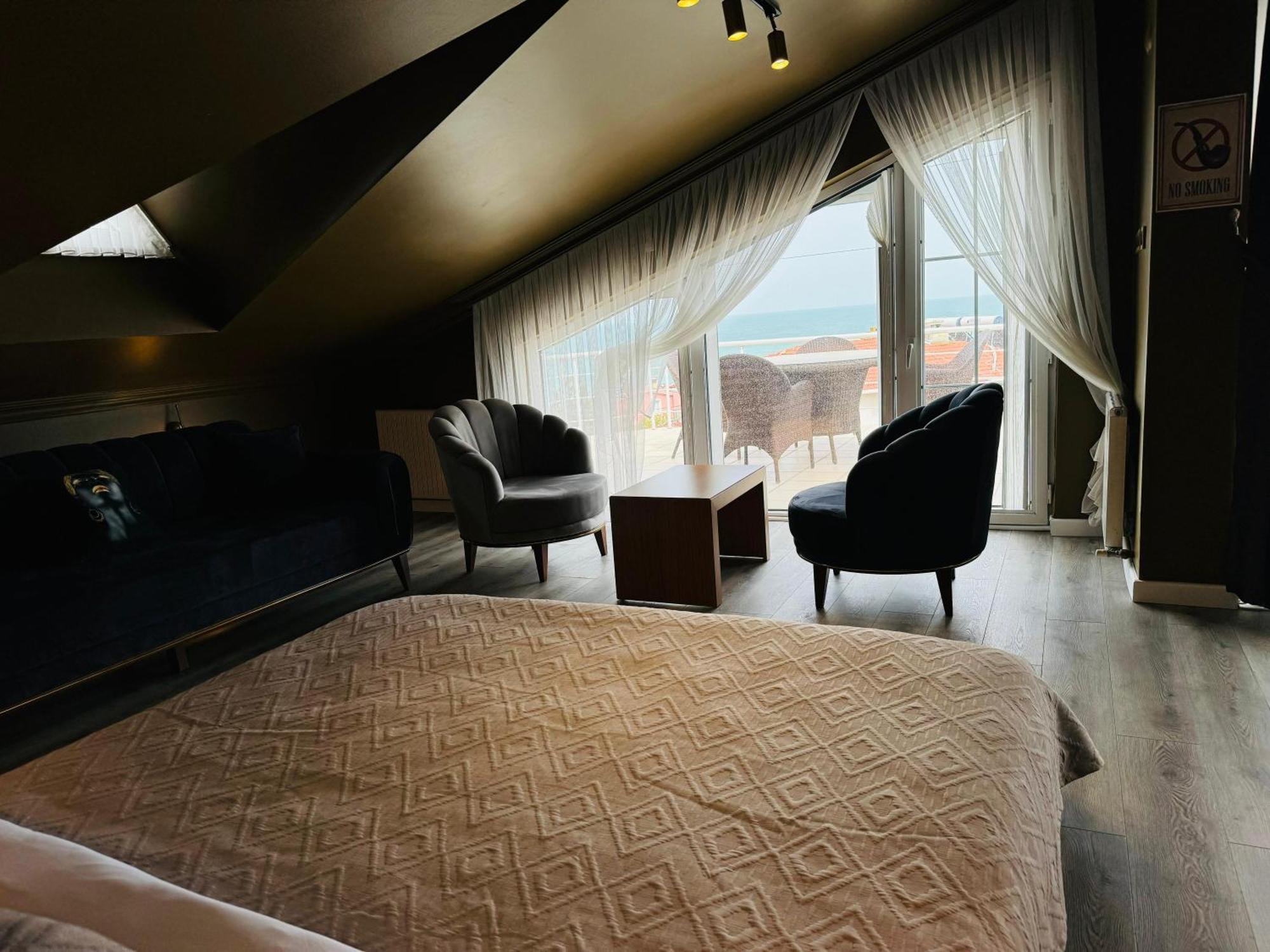Hotel Treekos Istanbul Airport 4*