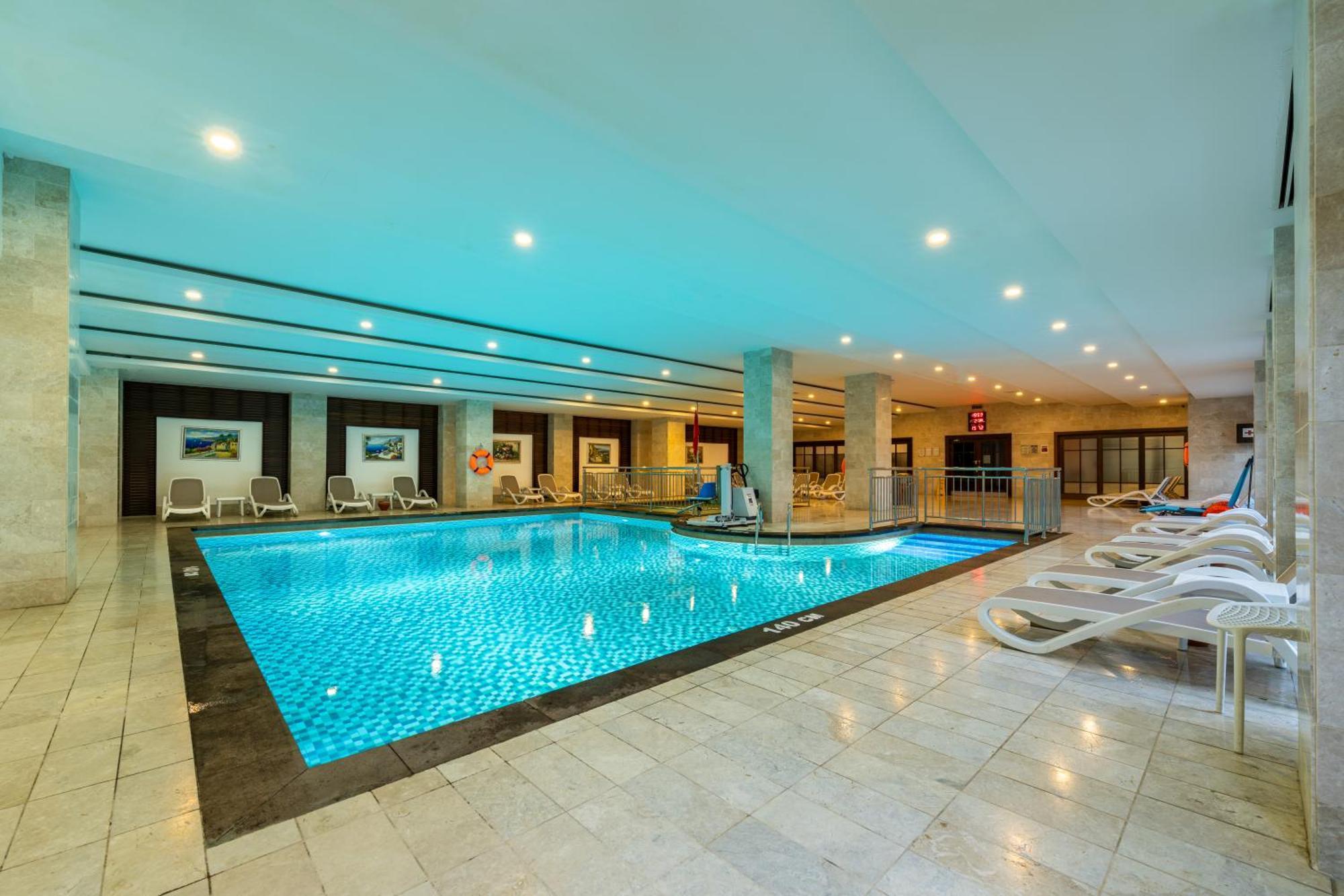 Hotel Orange County 5*