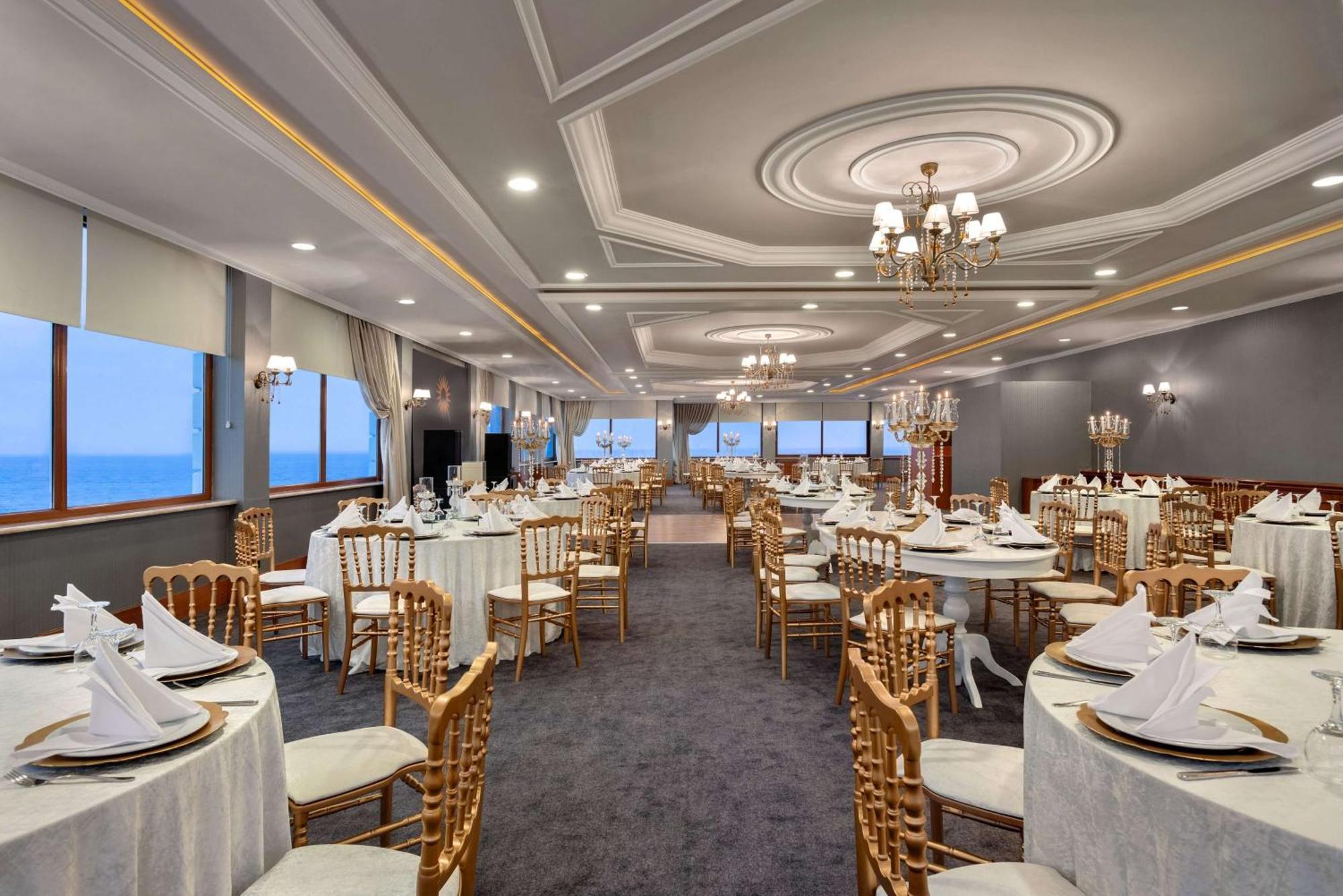 Hotel La Quinta By Wyndham Giresun 5*
