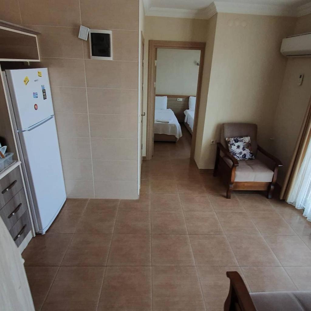 Aparthotel Lebedos