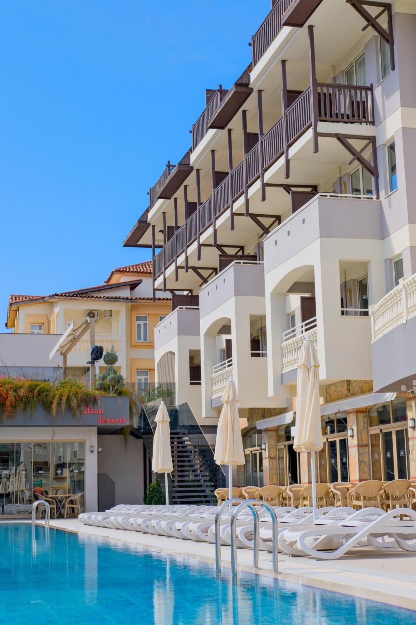 Hotel Side Village Hotel 4*