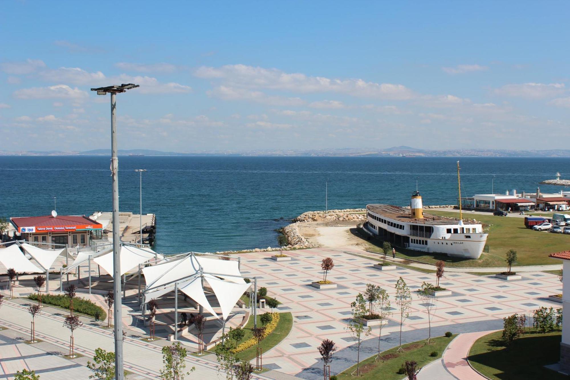 Hotel Grand Karot