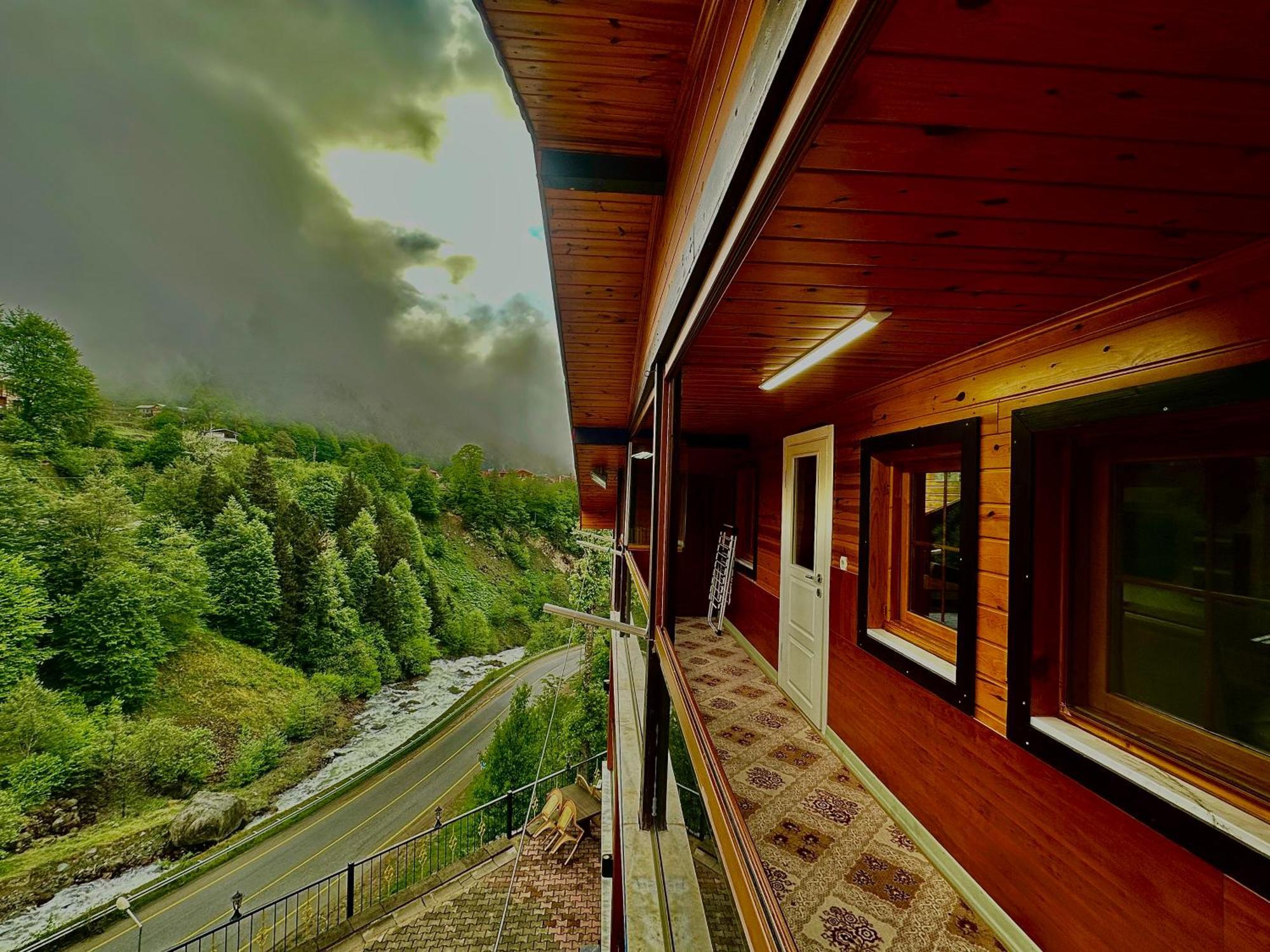 Grand * Uzungol