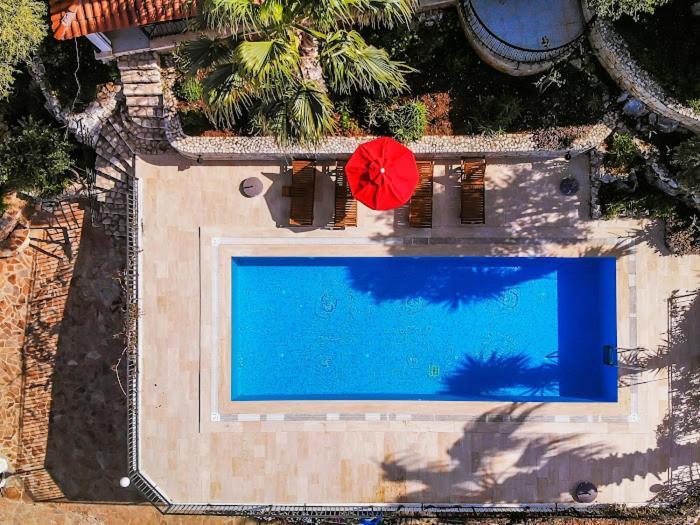 Villa Sarpedon