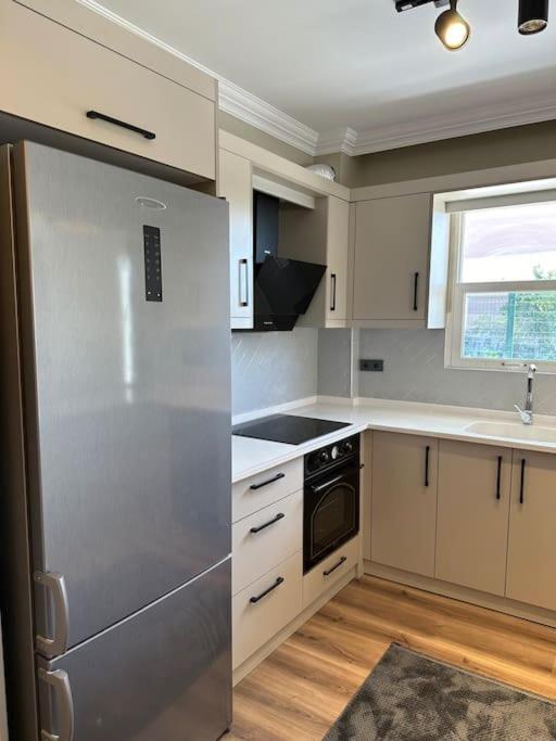 Villa Merkezde Denize 5dk Modern Kusadasi
