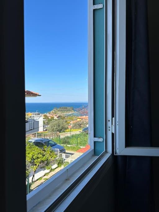 Merkezde Denize 5dk Modern Villa Kusadasi