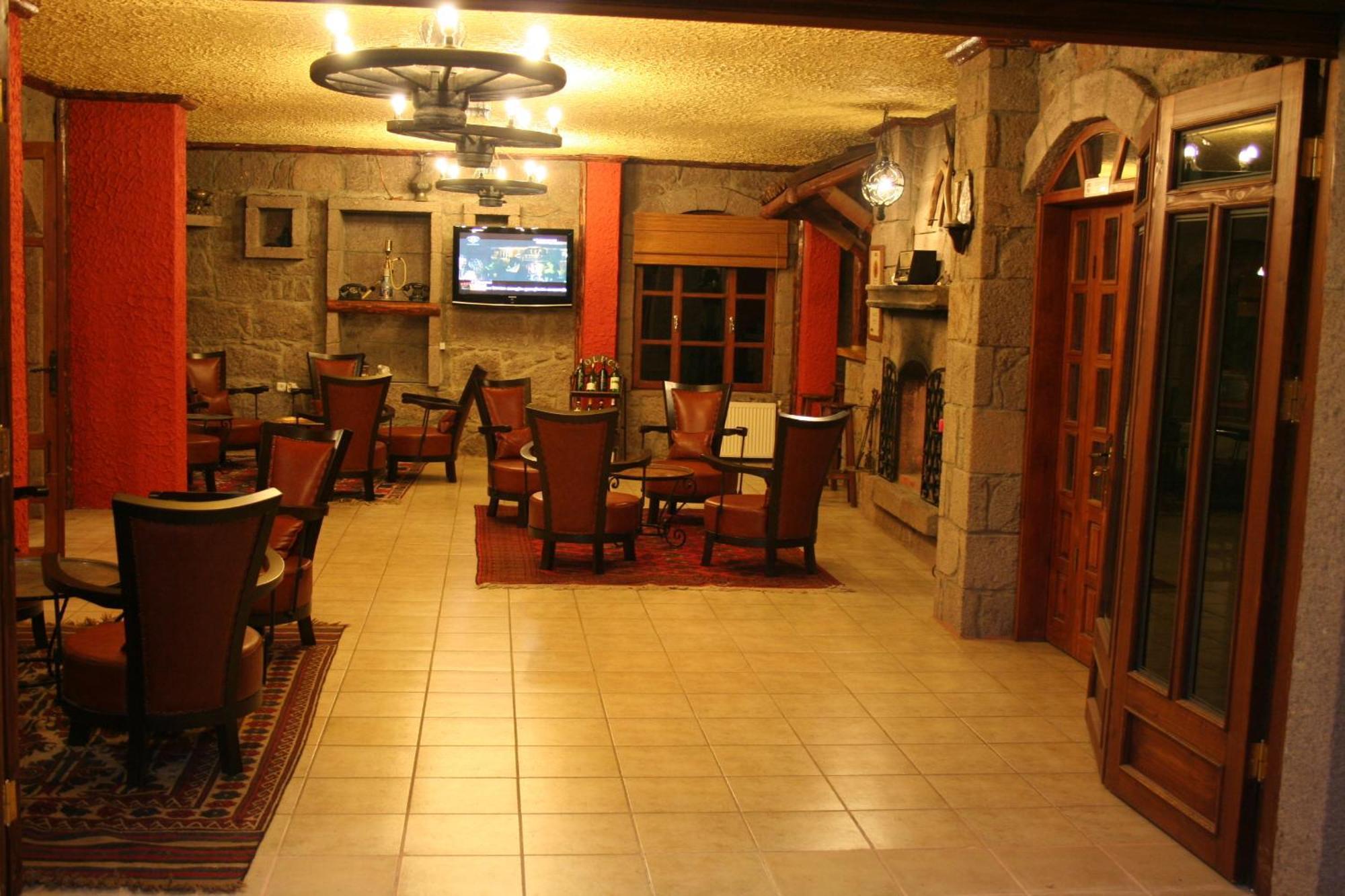 Park Hotel 2*
