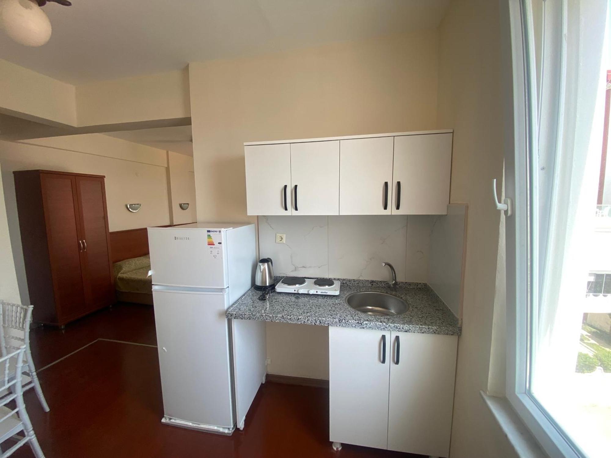 Prima Hotel 3*