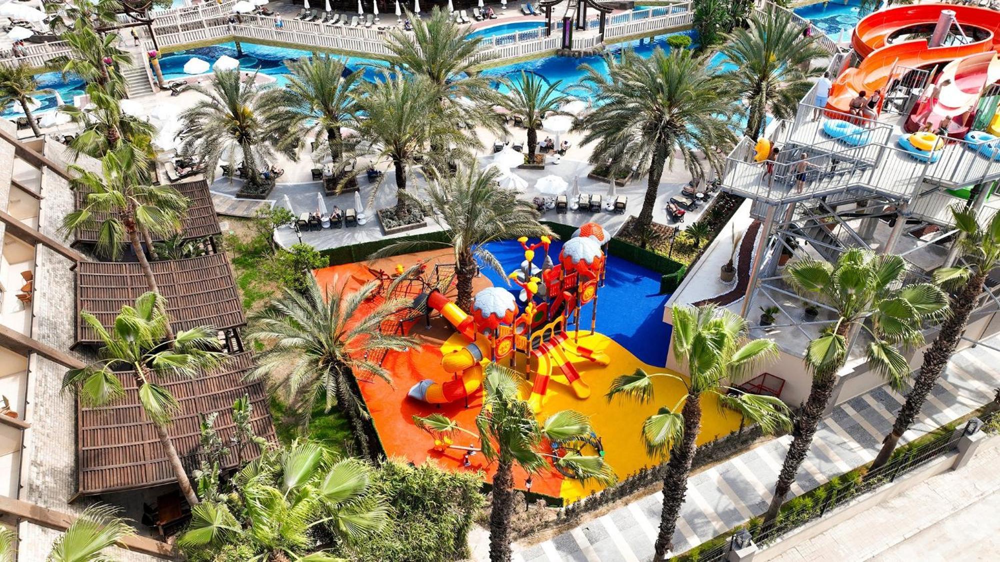 Royal Dragon Resort
