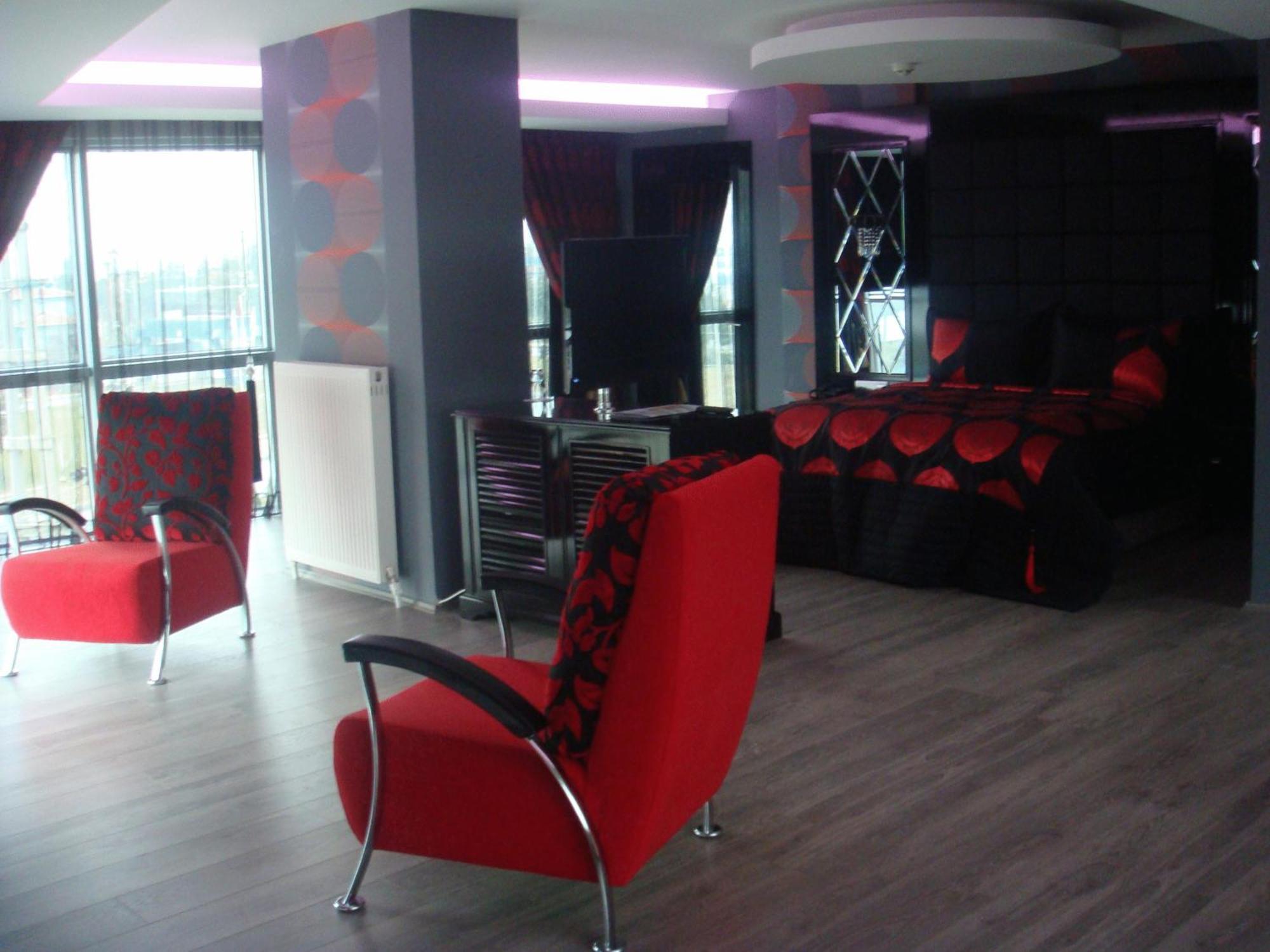Golden Hotel 4*