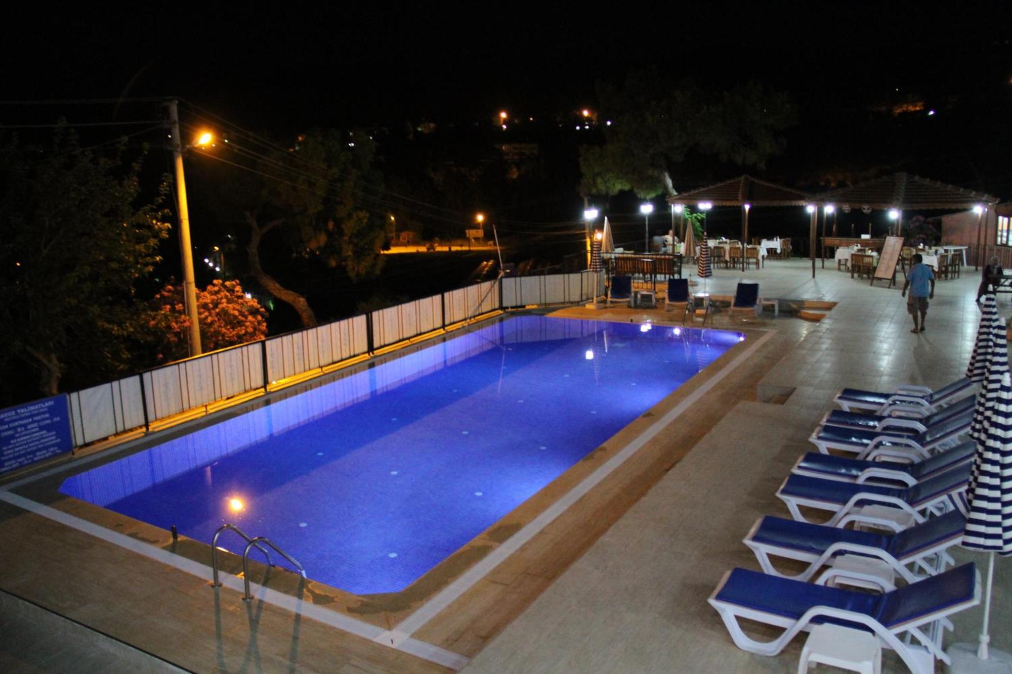 Apollon Hotel 2*