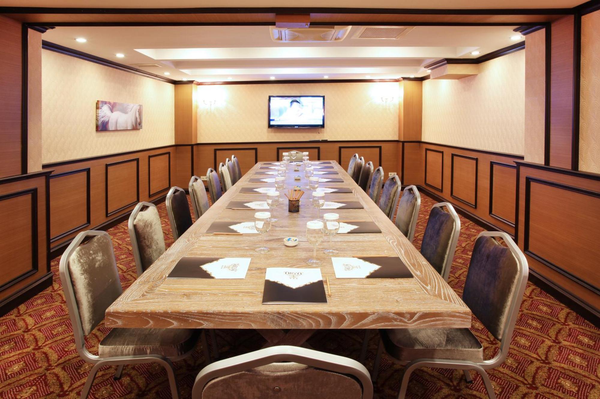 Arya Sakarya Hotel 3*