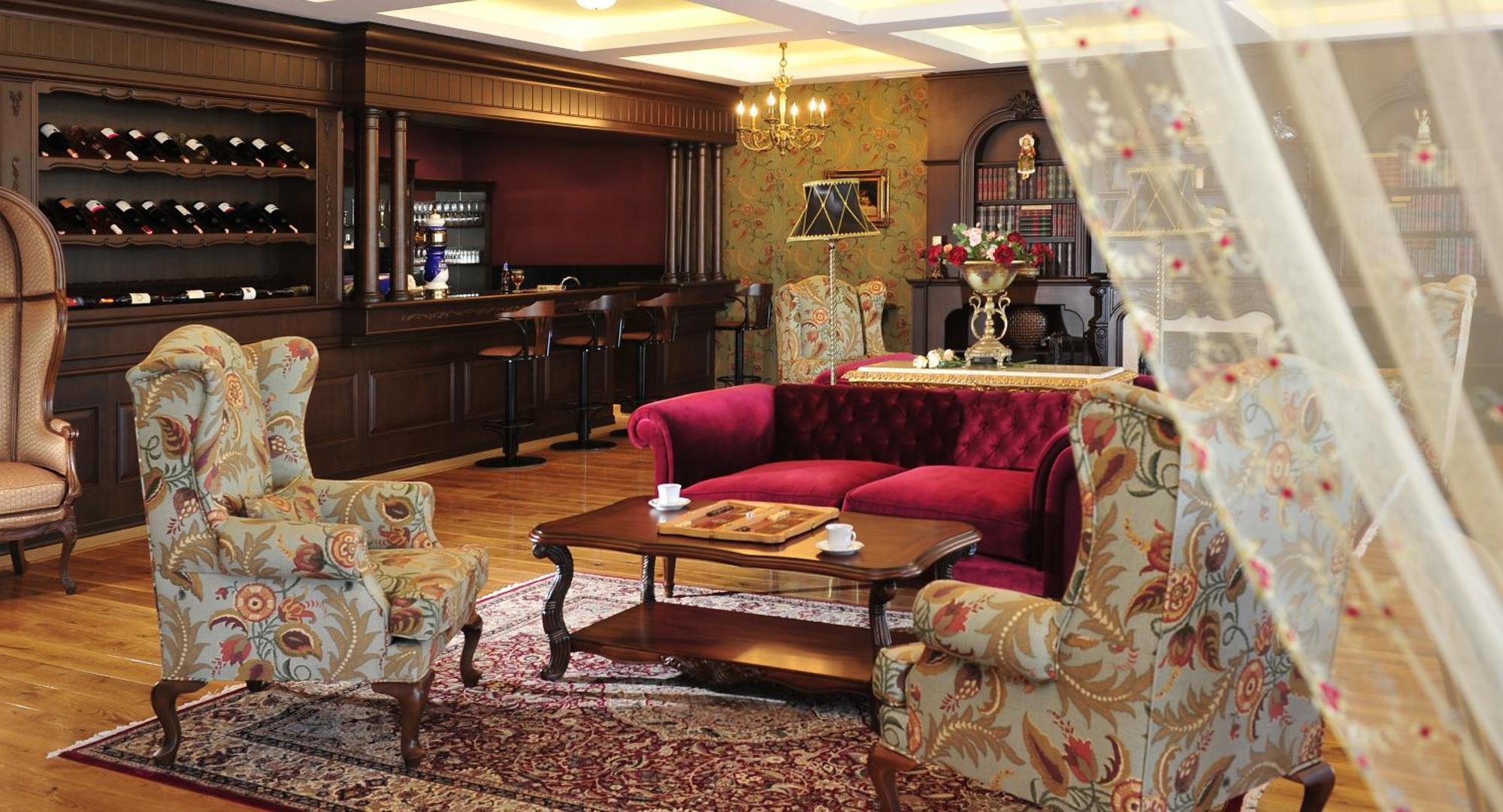 Augusto Boutique & Hotel 4*