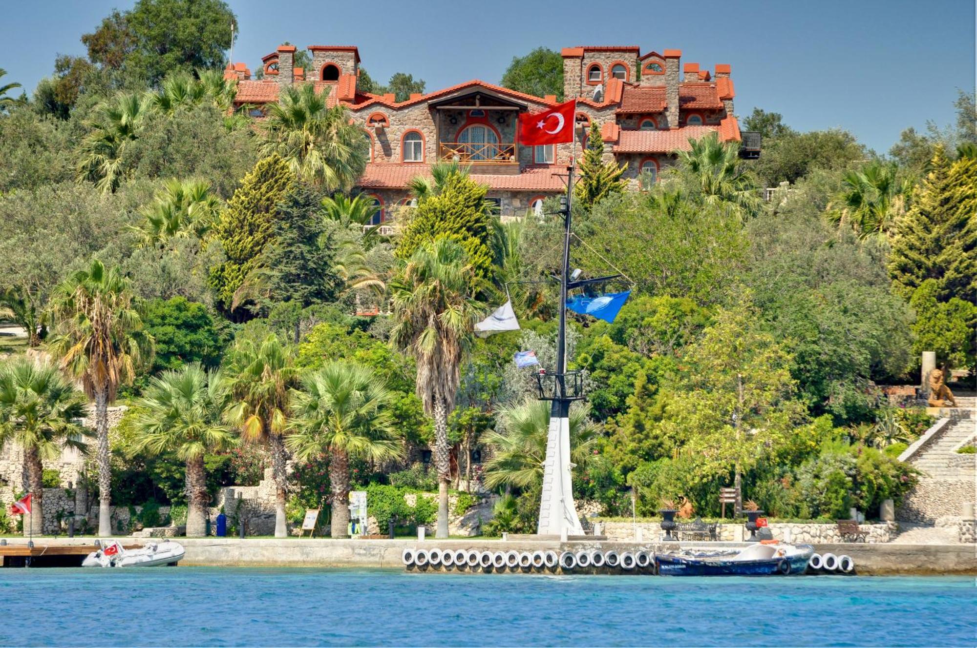 Oliviera Private Island - Kalem Island 4*