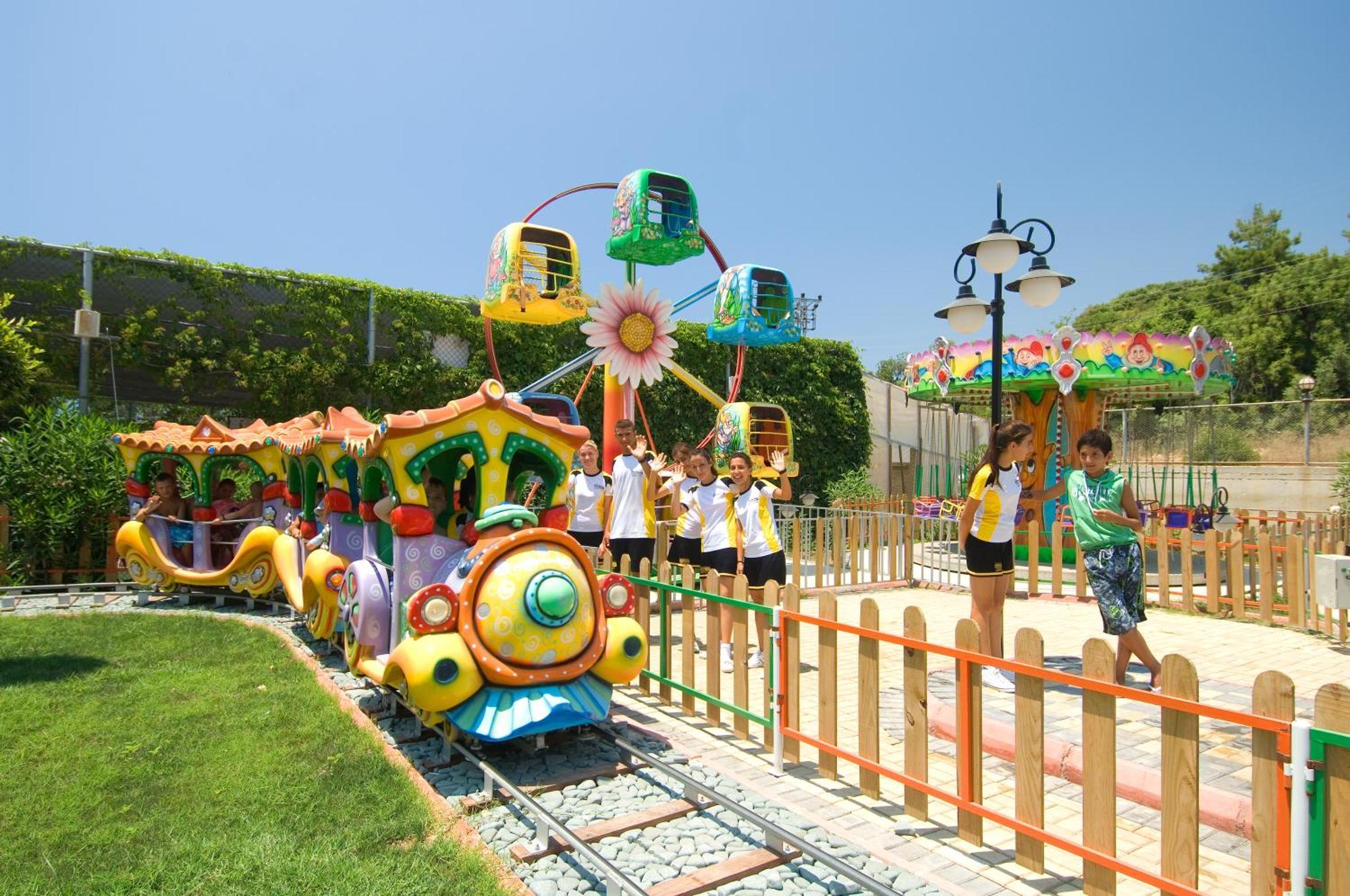 Beach Club Doganay 5*