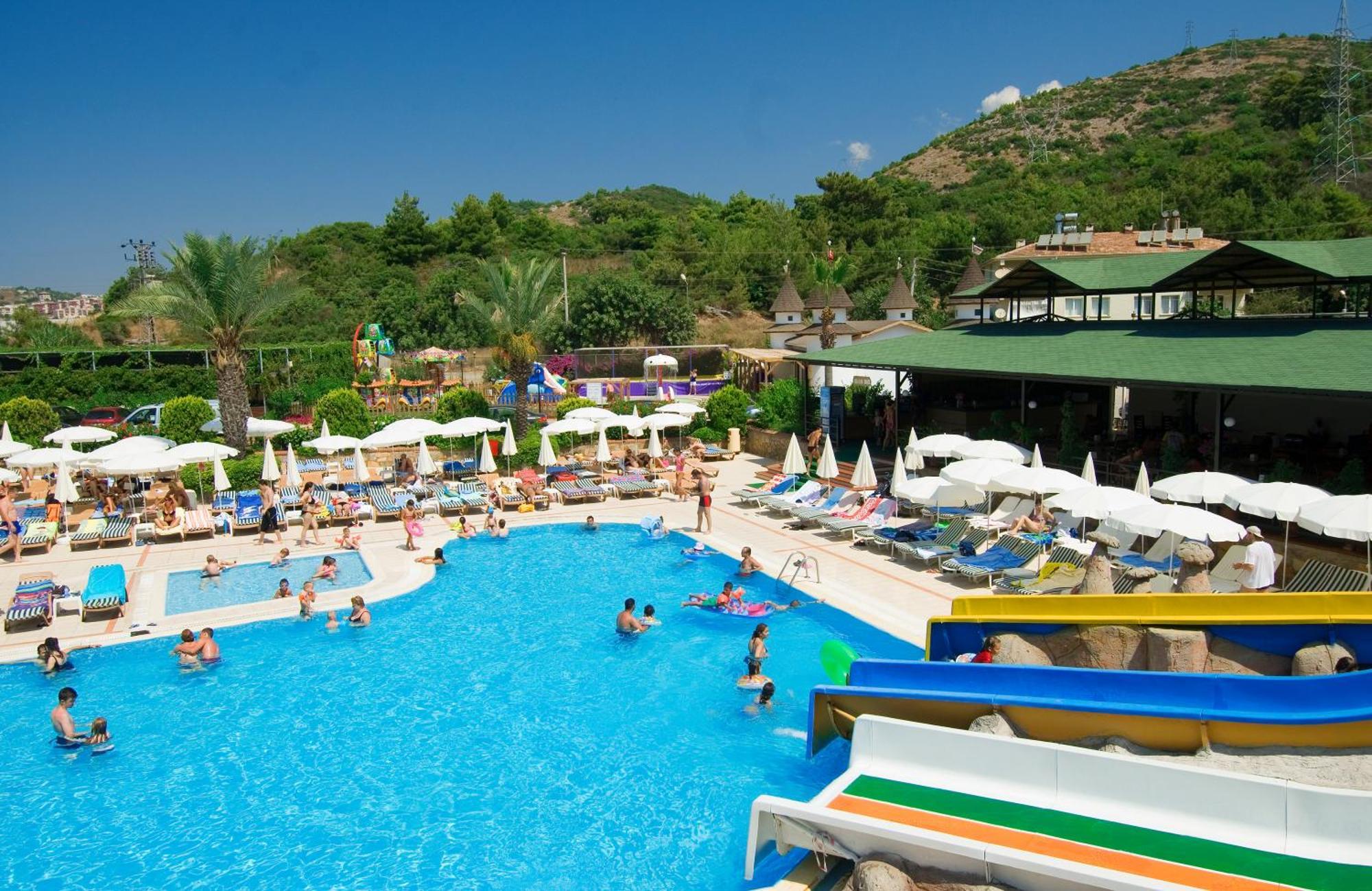 Beach Club Doganay Hotel