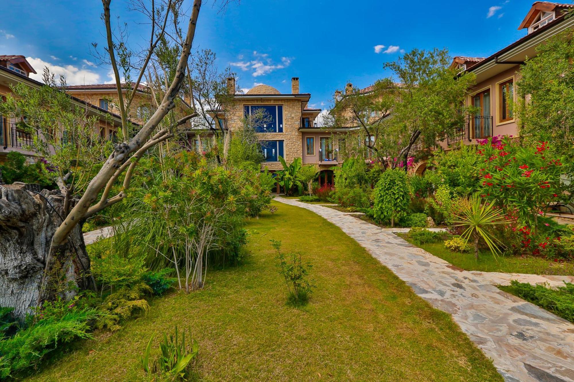 Palace Olive Odore Hotel 3*