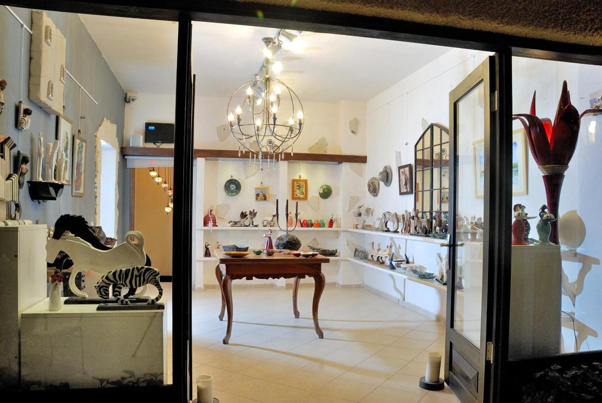 Peri Art Hotel