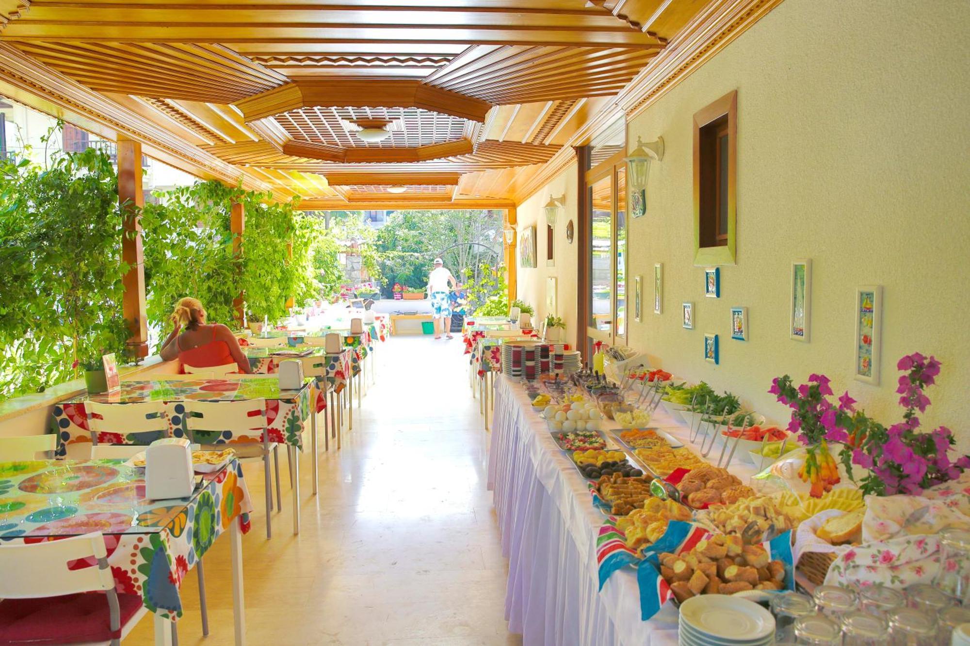 Ayka Hotel