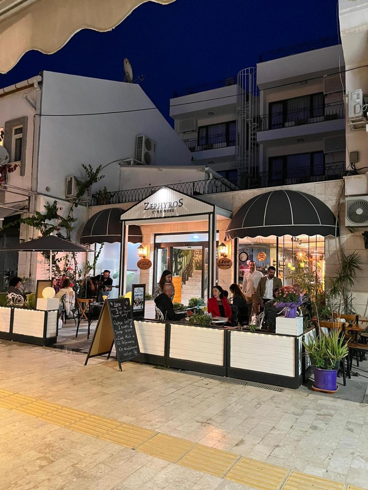 Zephyros Hotel